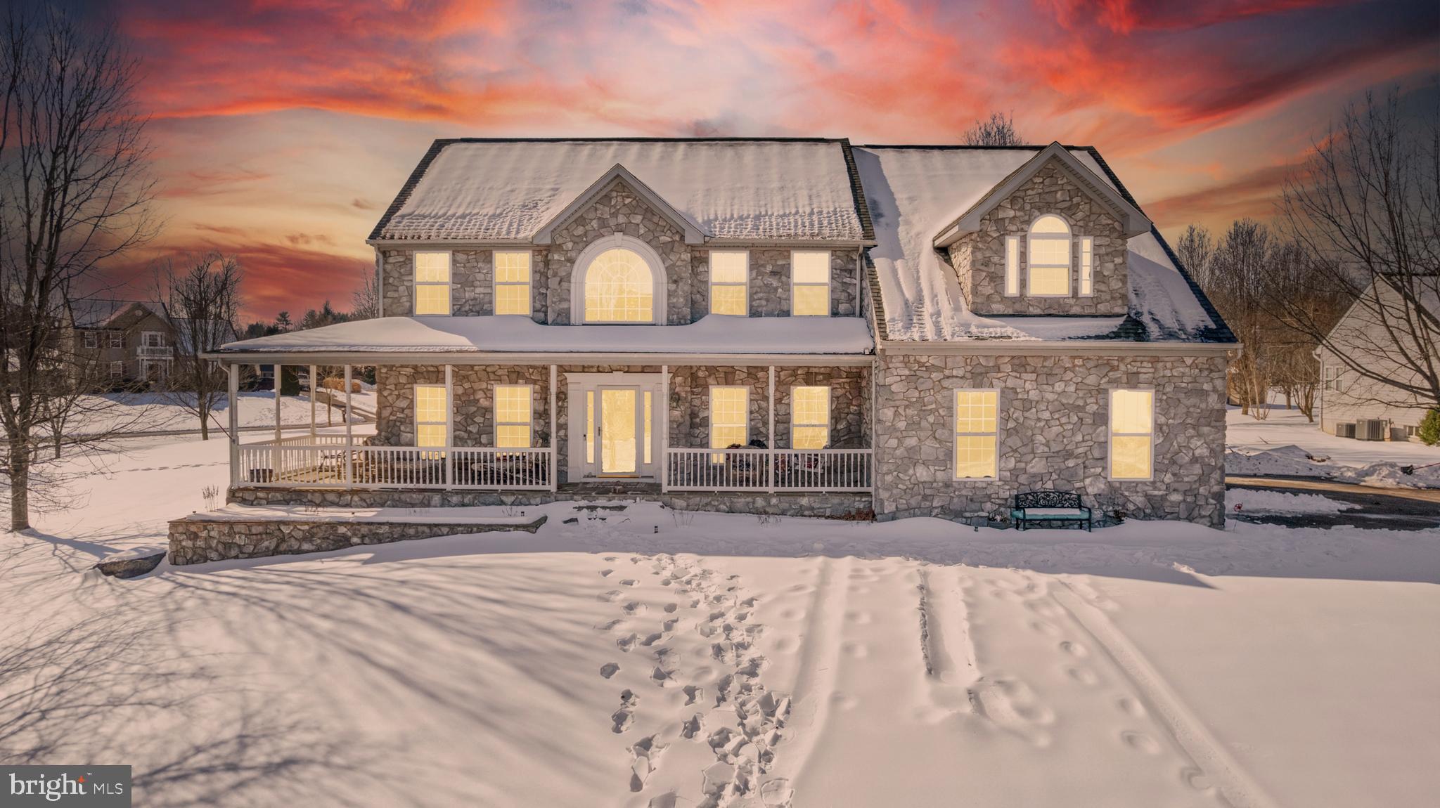 23 GREEN MEADOW CIRCLE