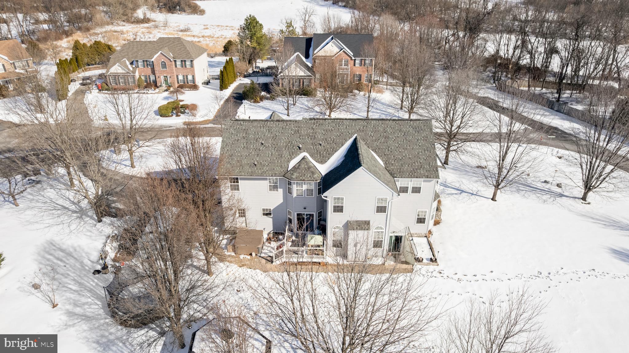 23 GREEN MEADOW CIRCLE