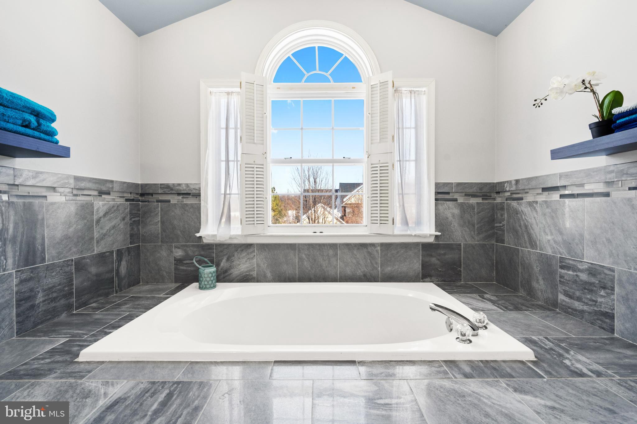 WILLOW SPRINGS ACRES - Residential