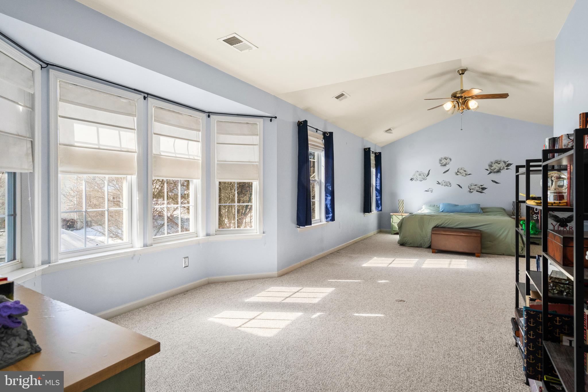 WILLOW SPRINGS ACRES - Residential