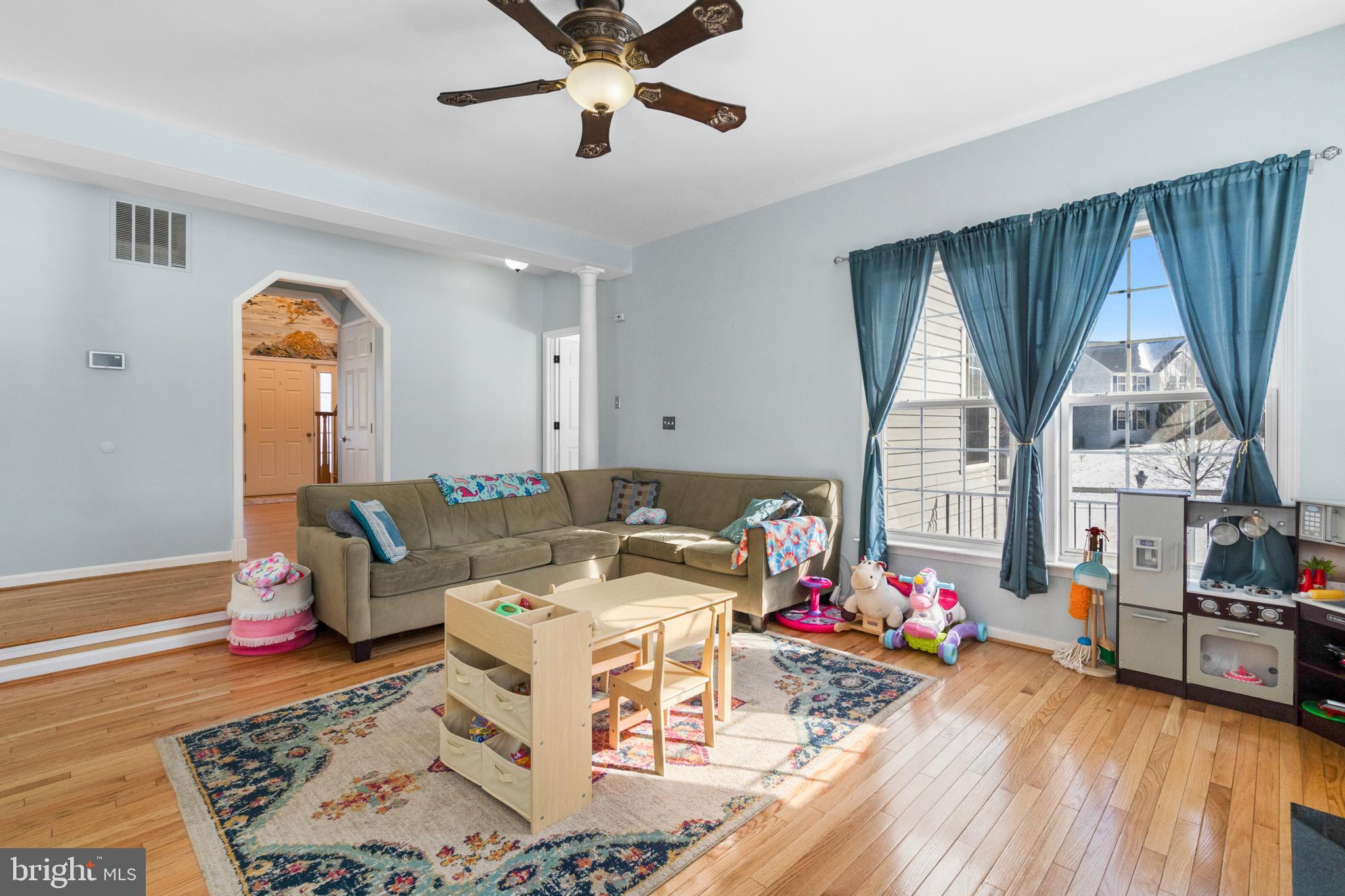 WILLOW SPRINGS ACRES - Residential