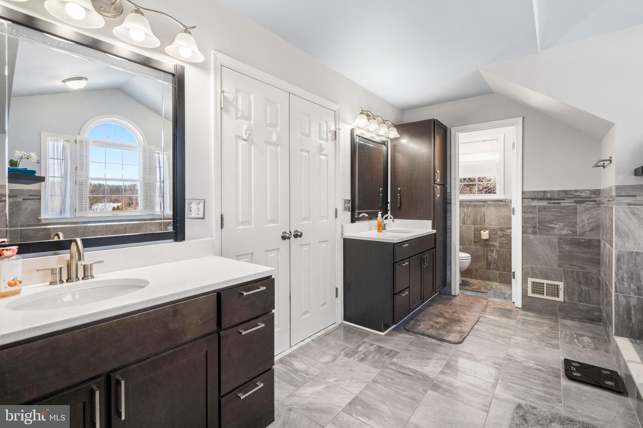 WILLOW SPRINGS ACRES - Residential