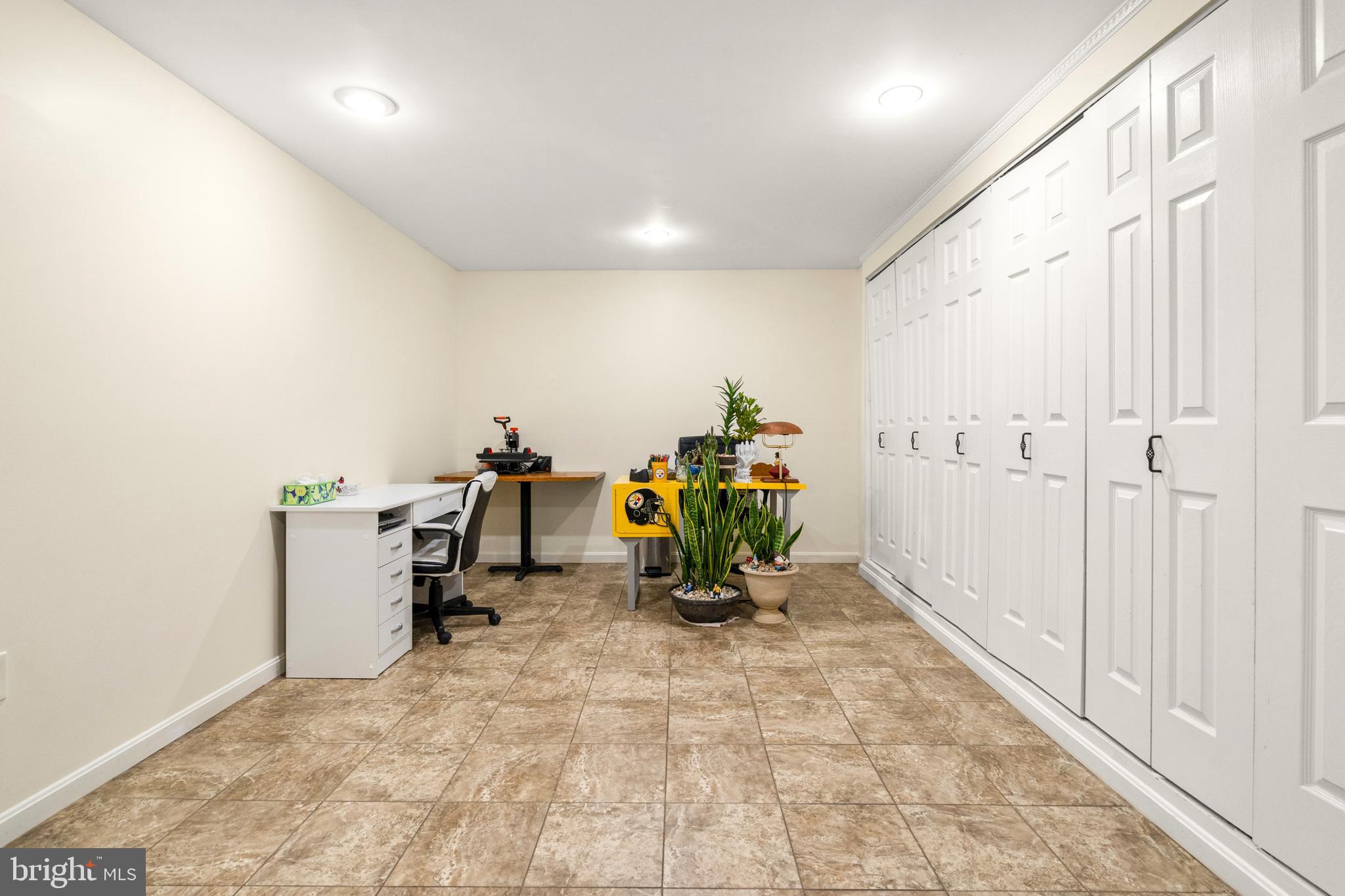 WILLOW SPRINGS ACRES - Residential