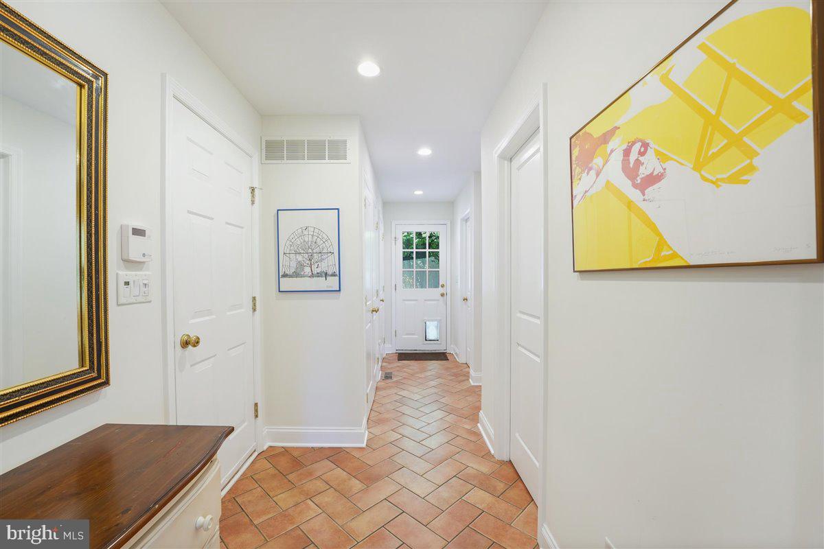 GREEN COUNTRIE - Residential