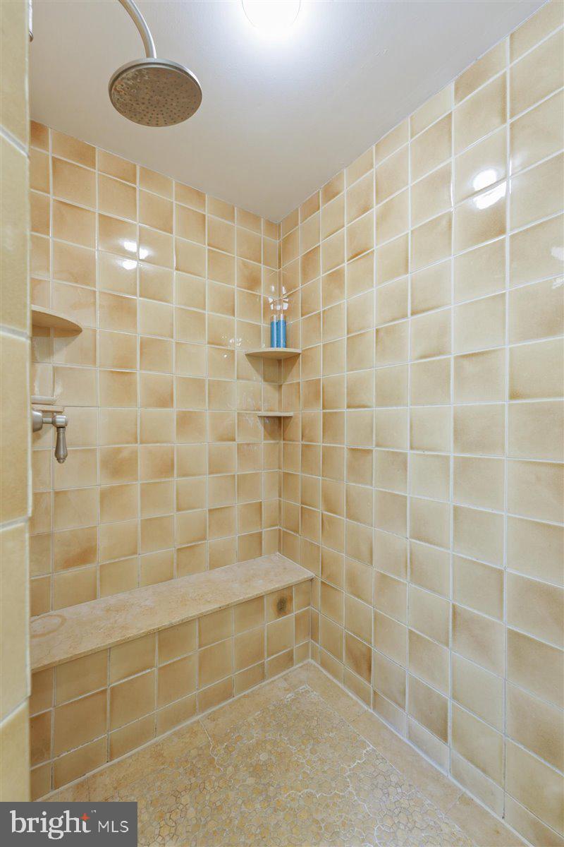 GREEN COUNTRIE - Residential