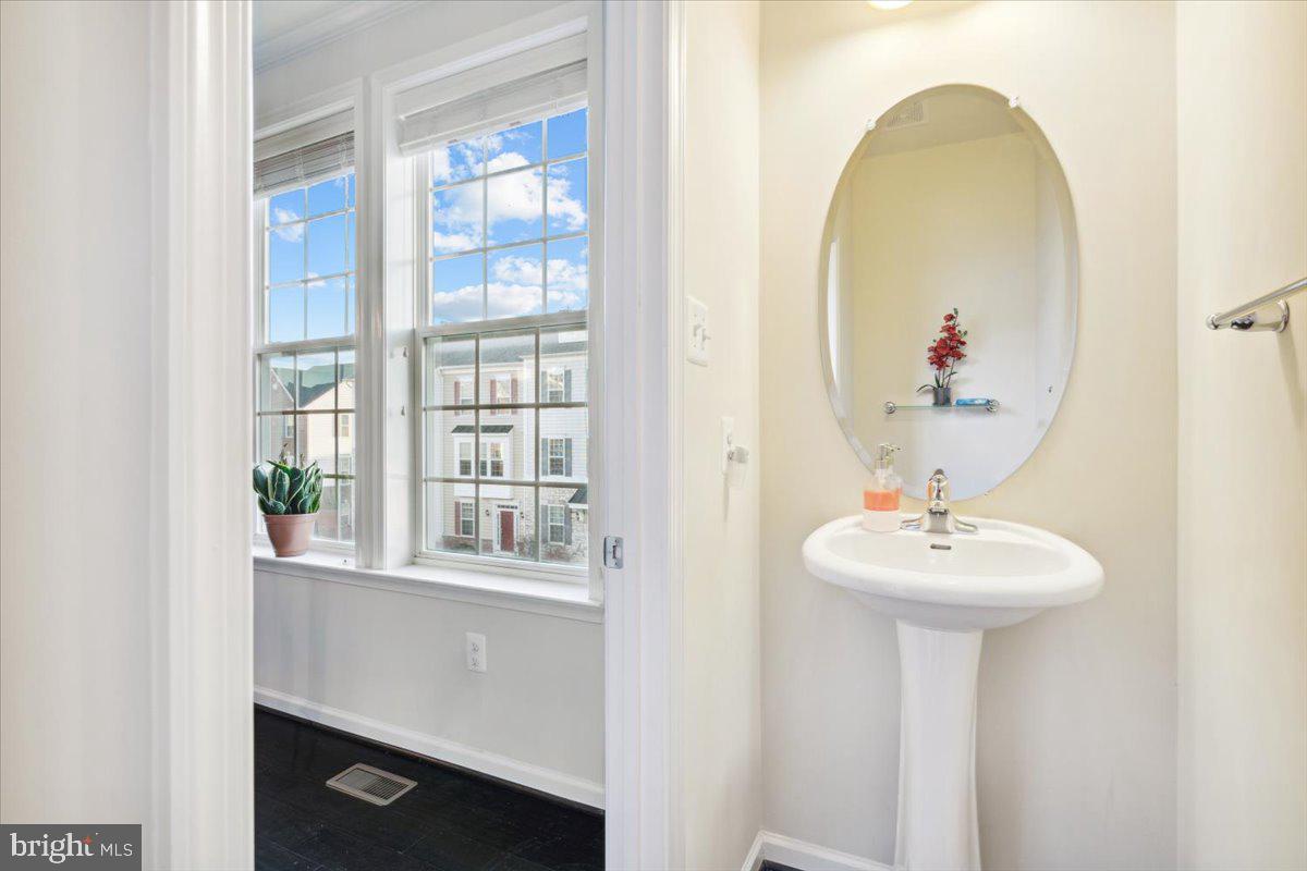 MARKET SQUARE - Residential