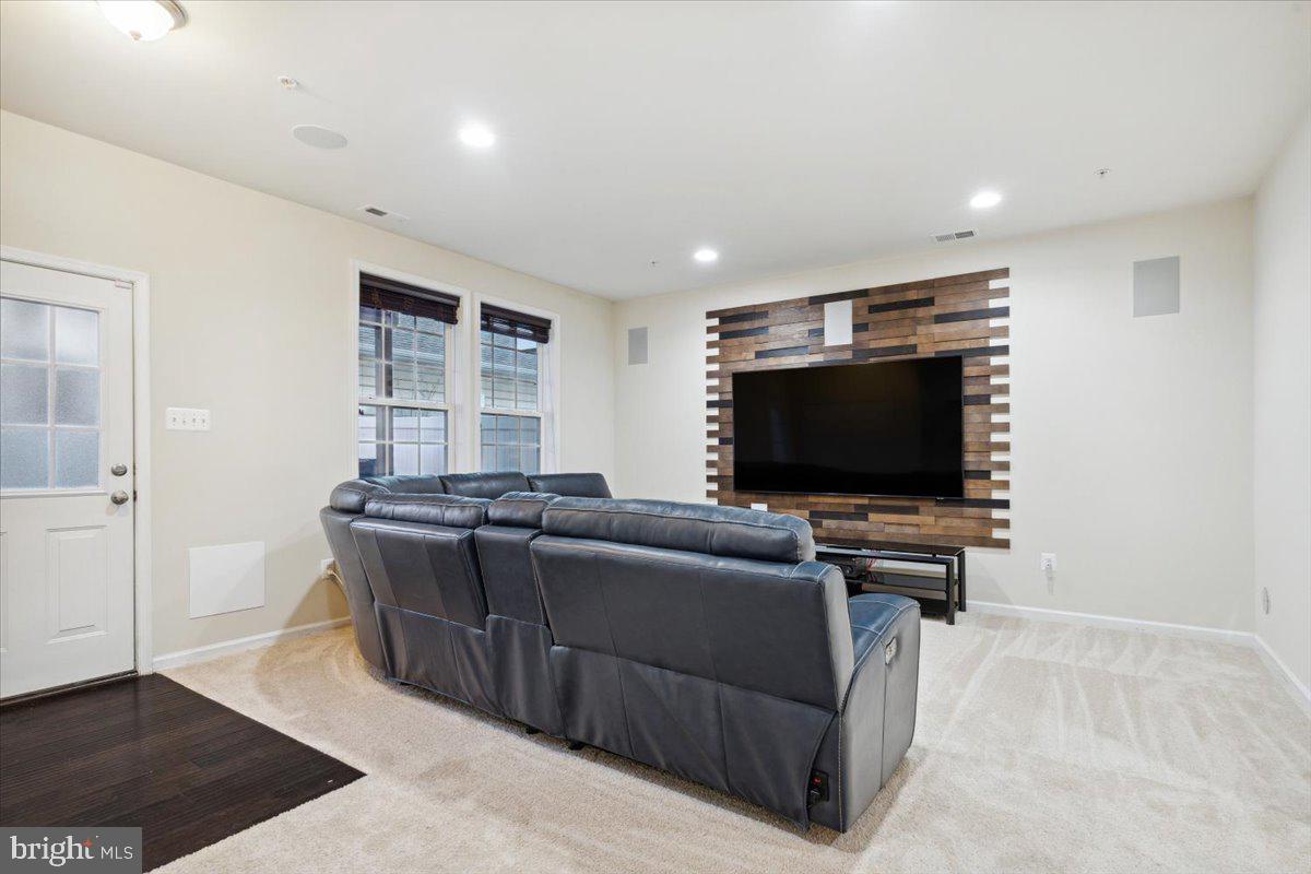 MARKET SQUARE - Residential