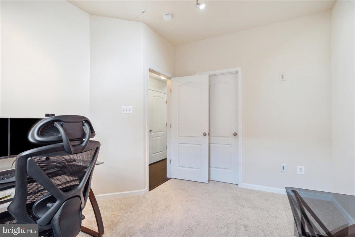 MARKET SQUARE - Residential