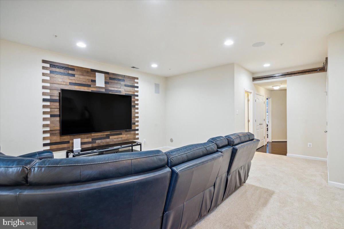 MARKET SQUARE - Residential