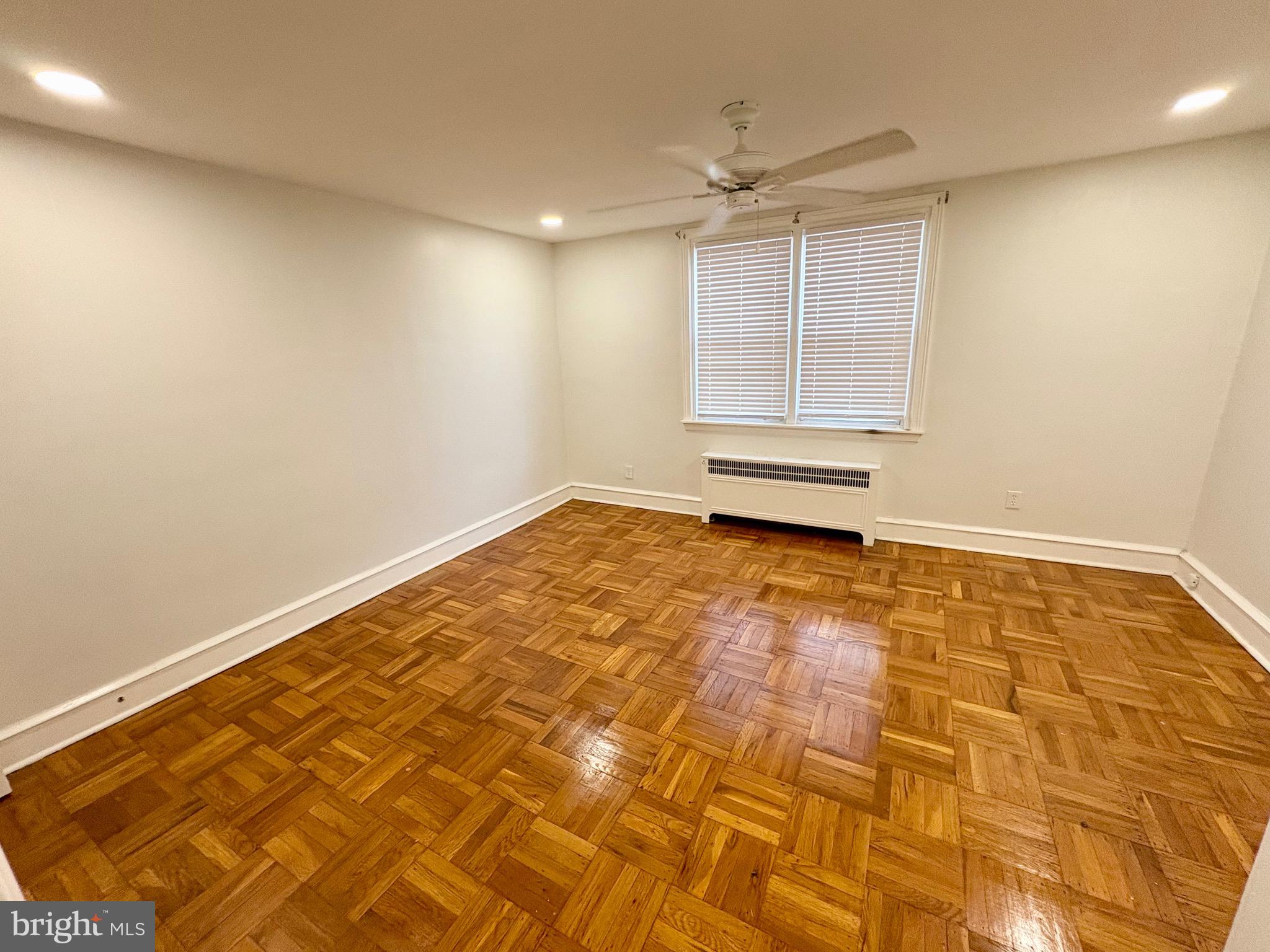 WEST OAK LANE - Residential