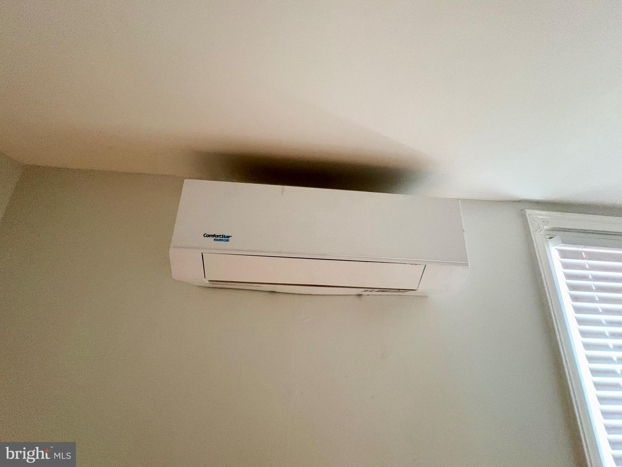 WEST OAK LANE - Residential