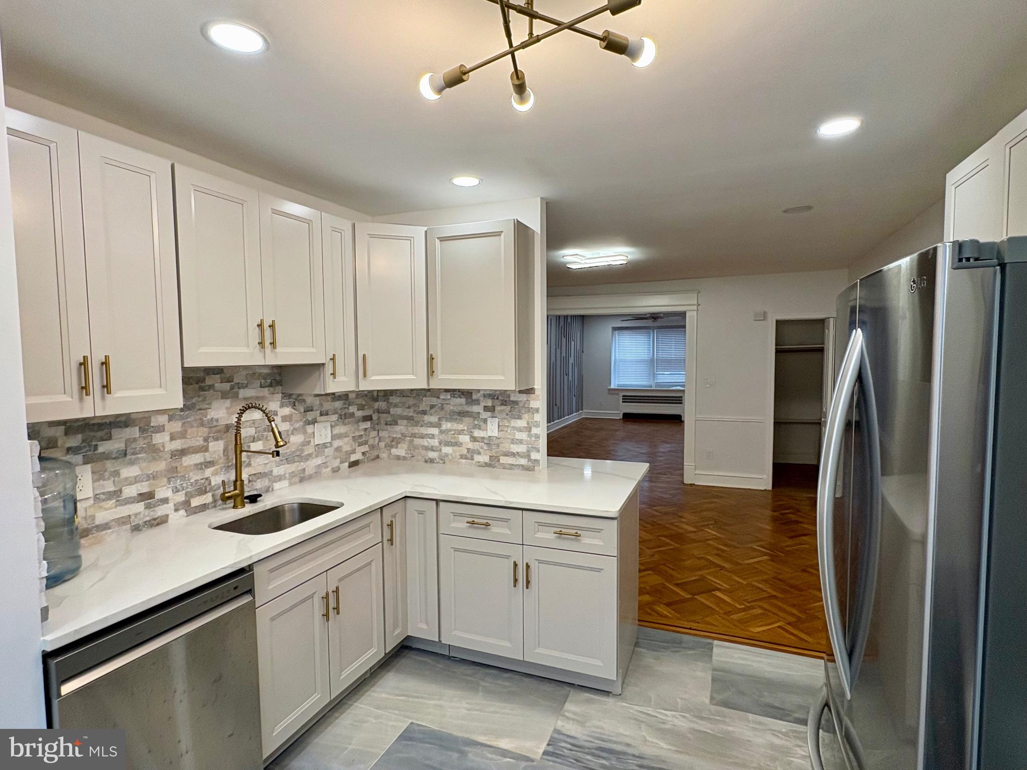 WEST OAK LANE - Residential