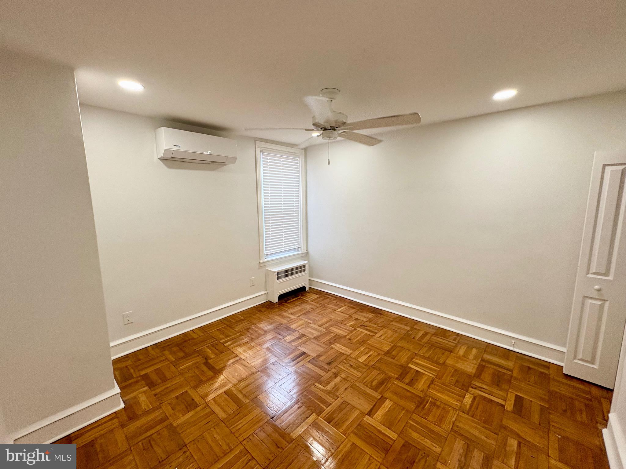 WEST OAK LANE - Residential