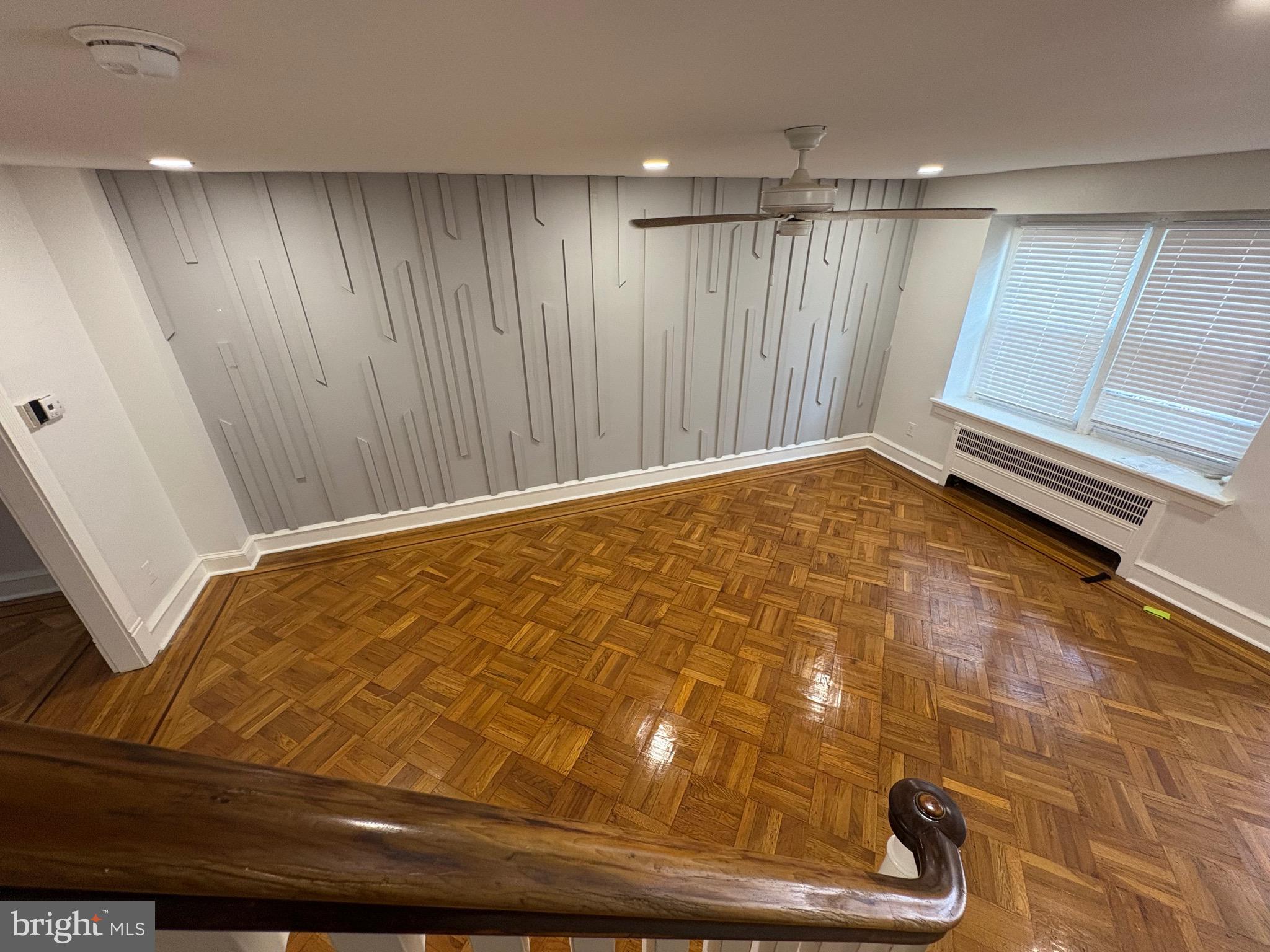 WEST OAK LANE - Residential