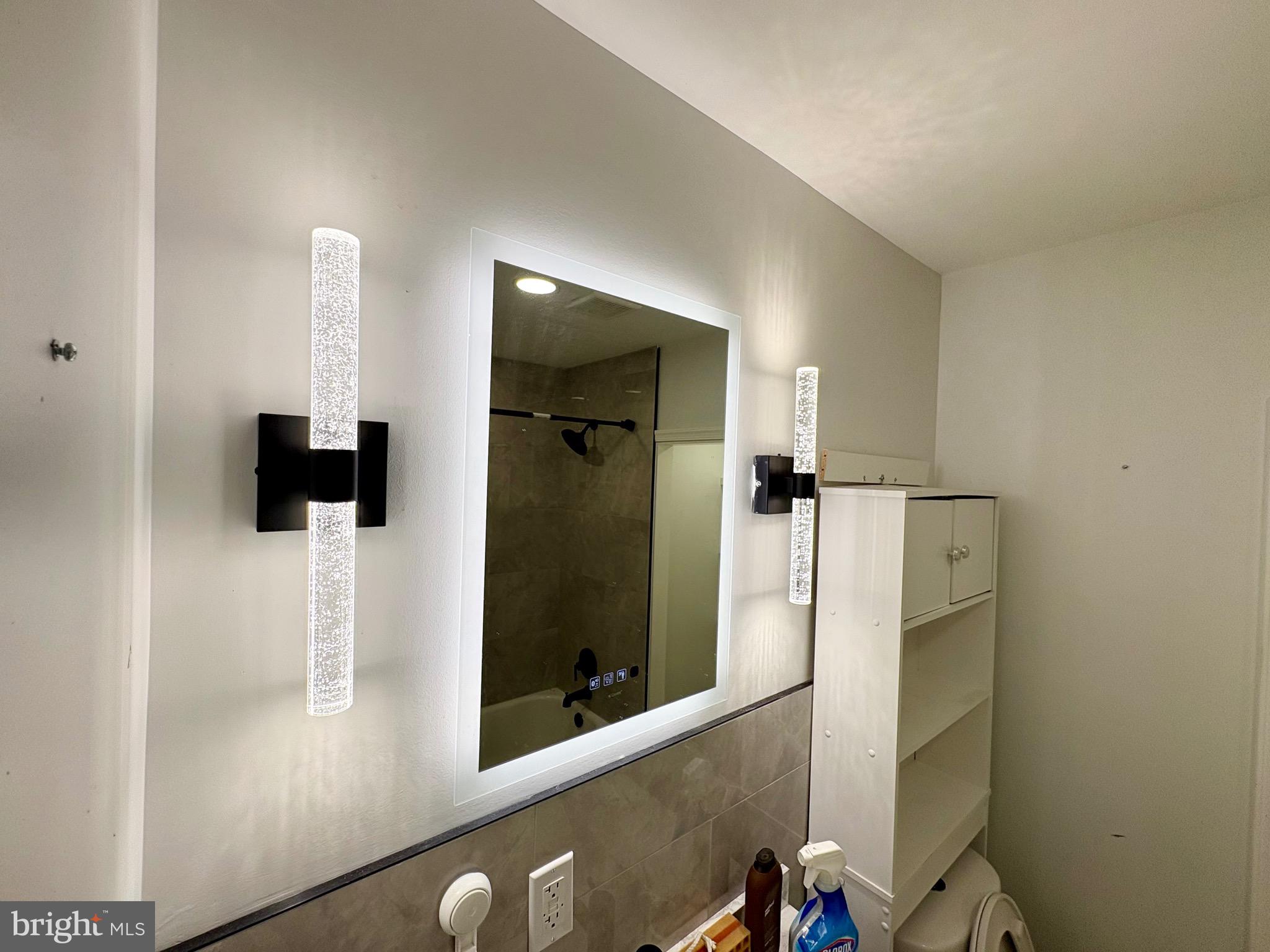 WEST OAK LANE - Residential