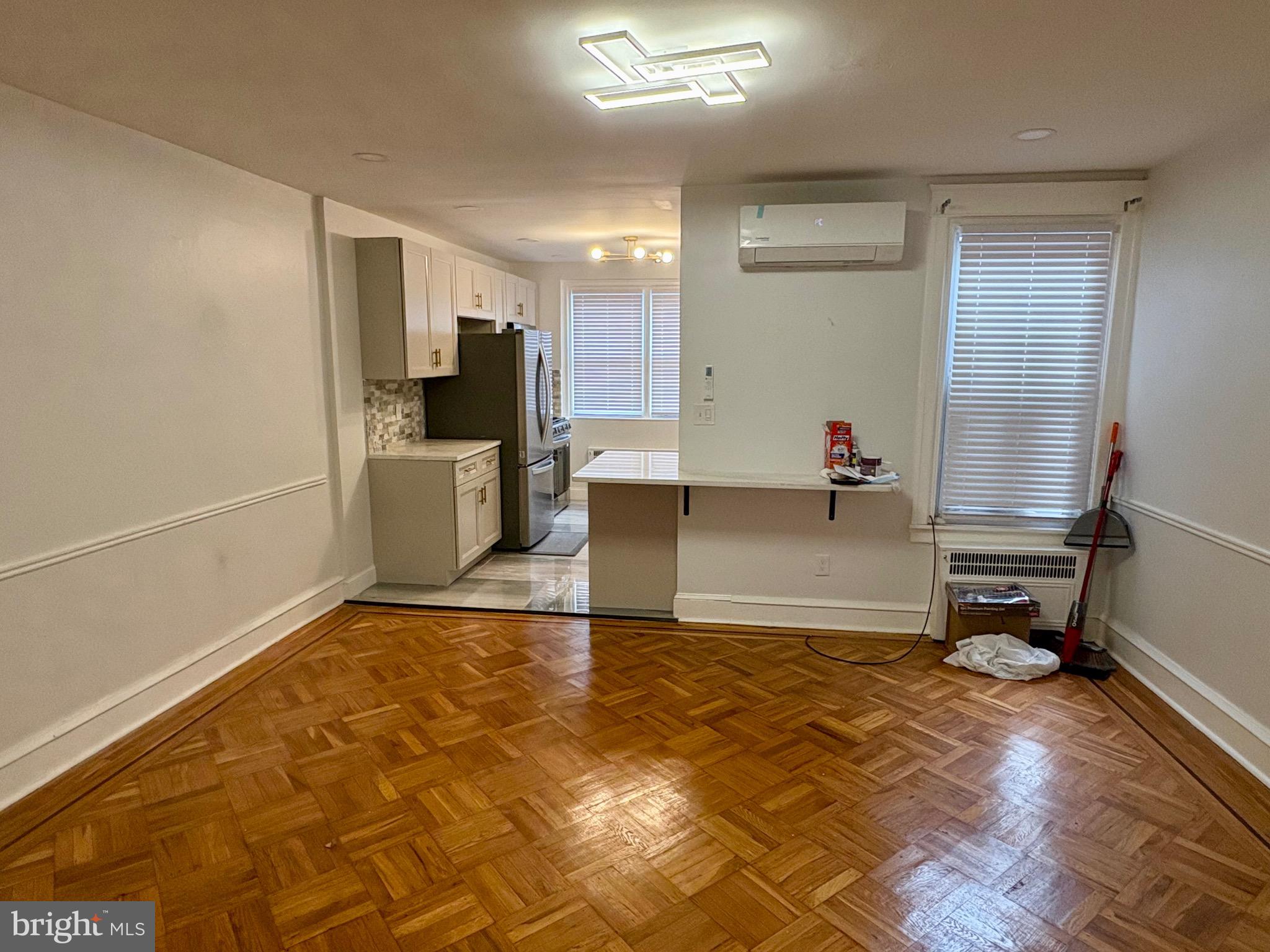 WEST OAK LANE - Residential