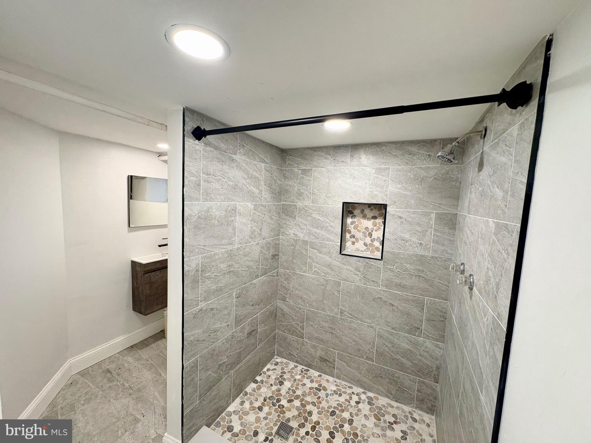 WEST OAK LANE - Residential