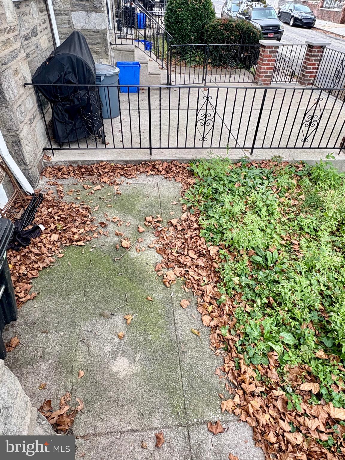 WEST OAK LANE - Residential