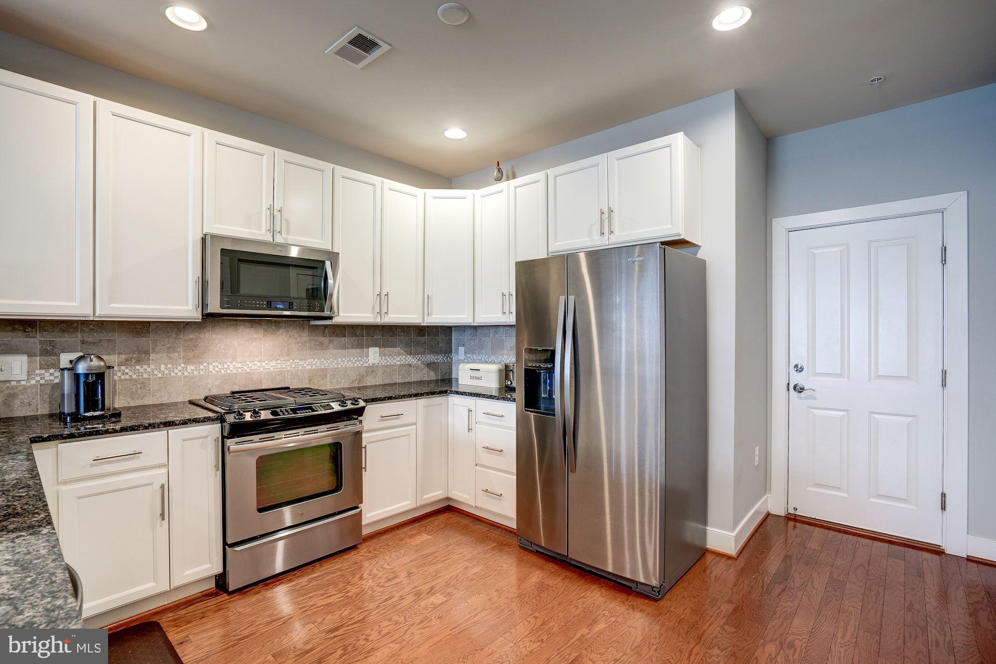 POTOMAC YARD - Residential Lease