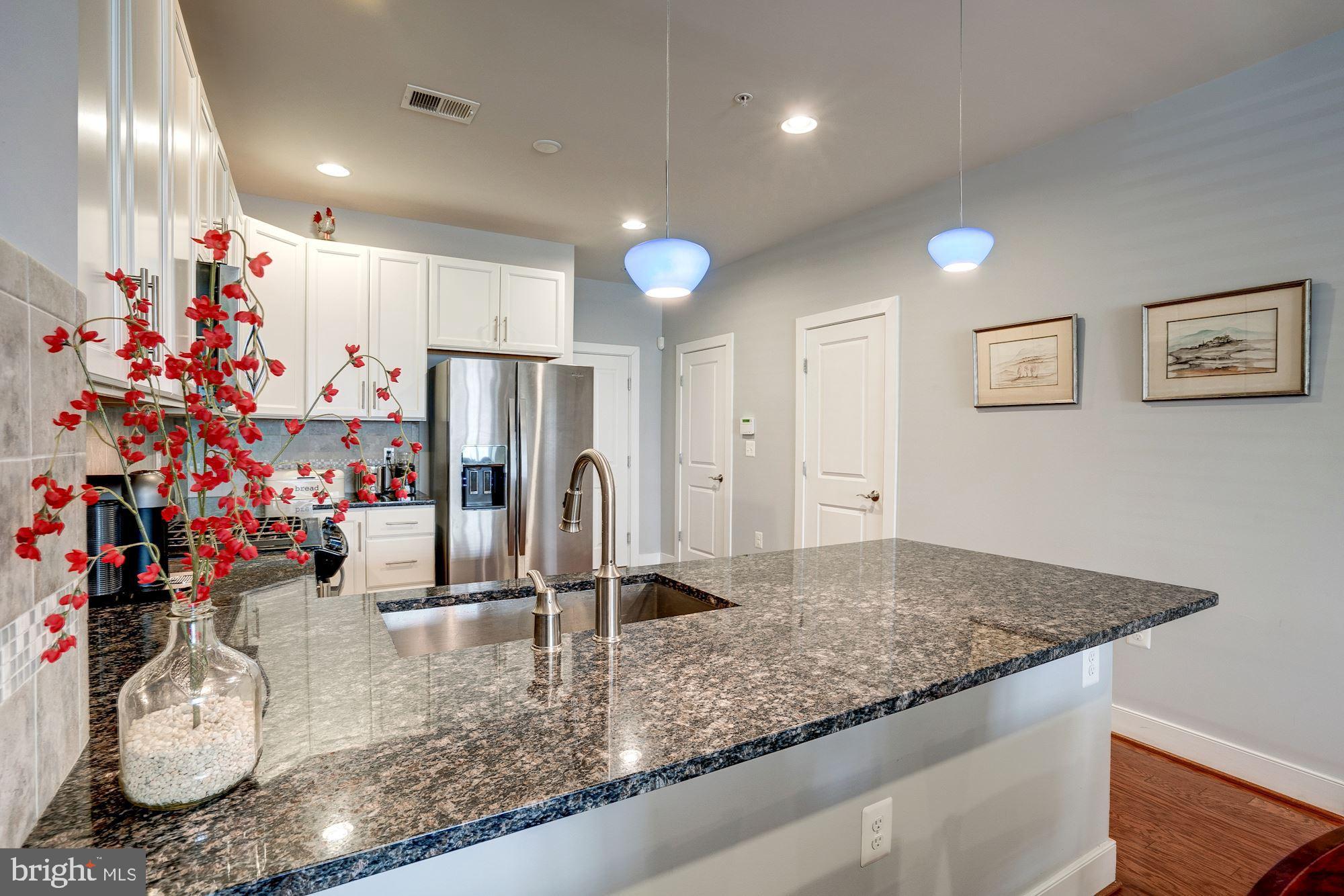 POTOMAC YARD - Residential Lease