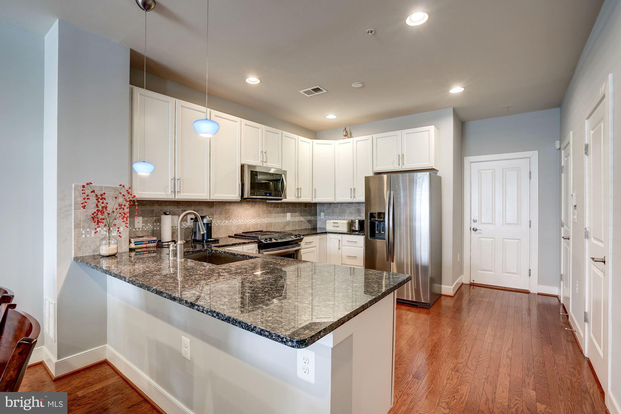 POTOMAC YARD - Residential Lease