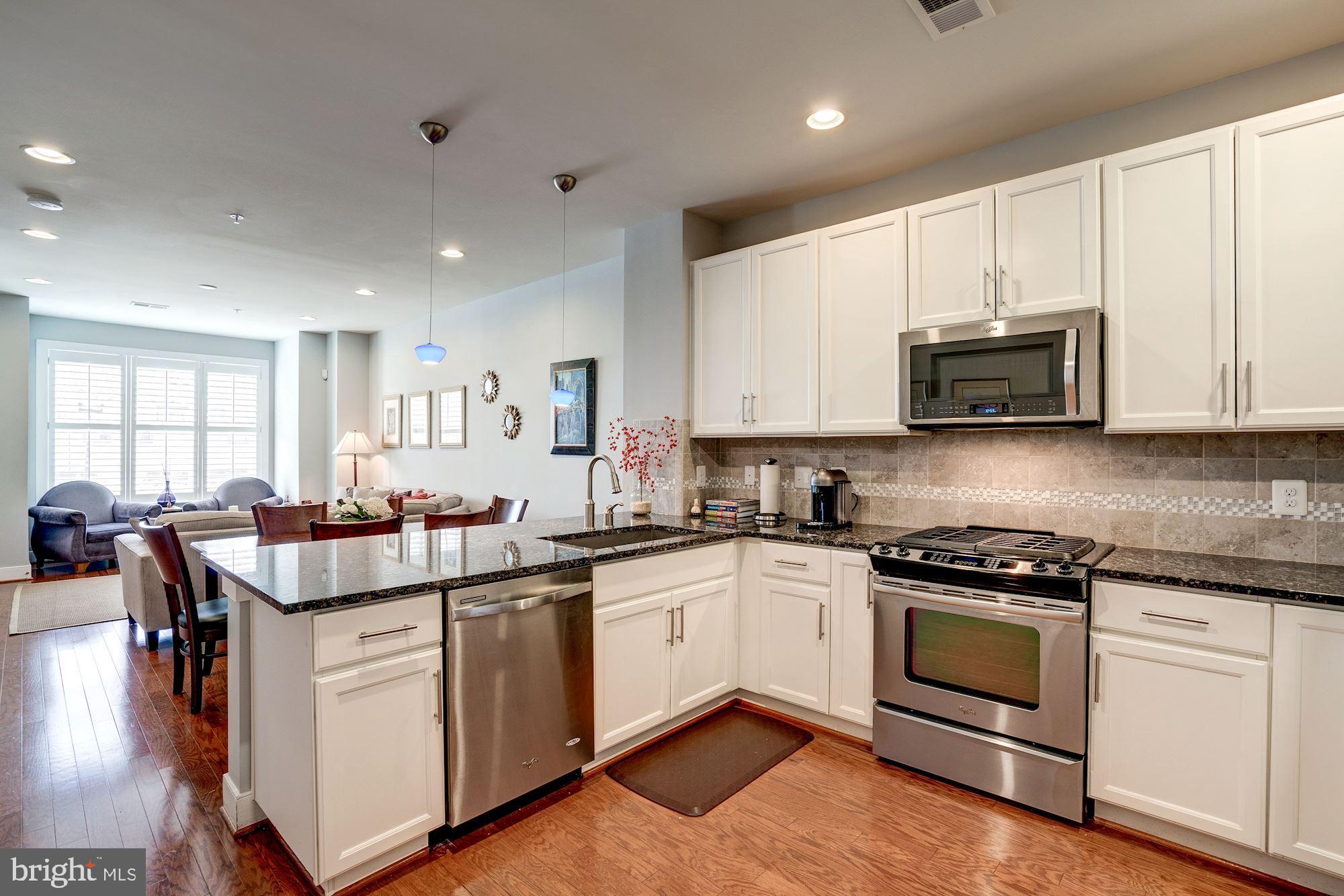 POTOMAC YARD - Residential Lease