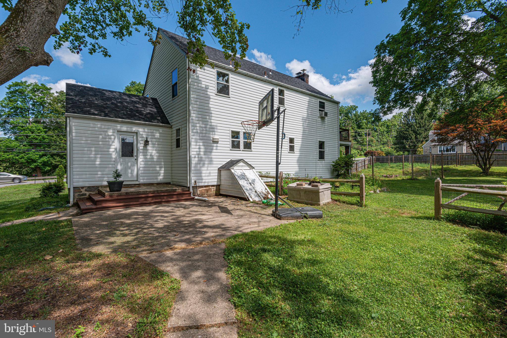 KINGSVILLE - Residential