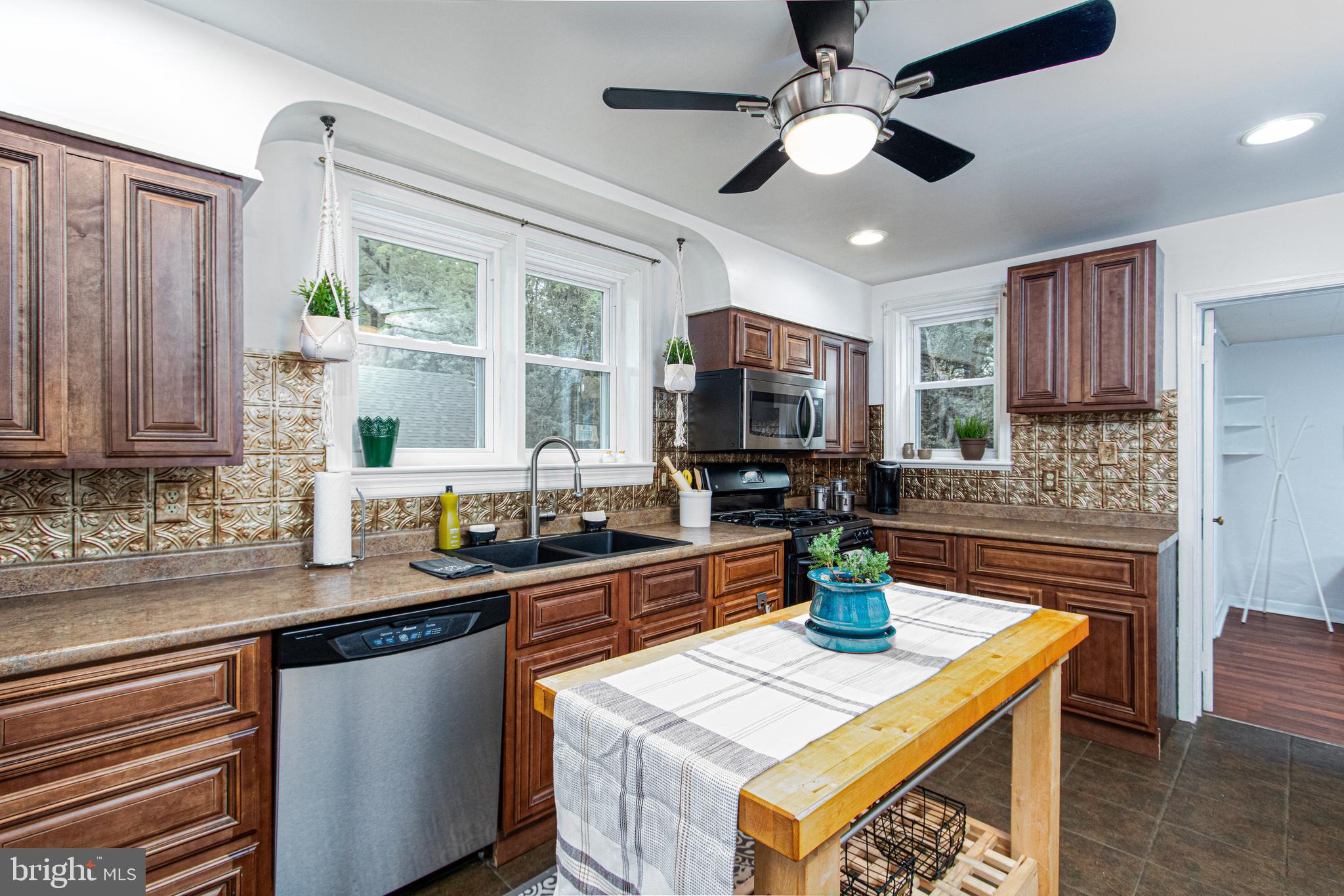 KINGSVILLE - Residential