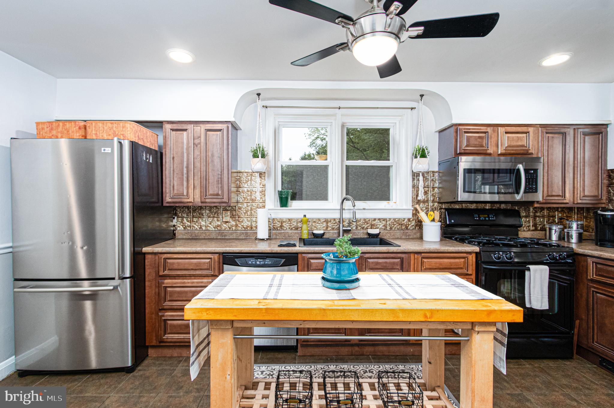 KINGSVILLE - Residential