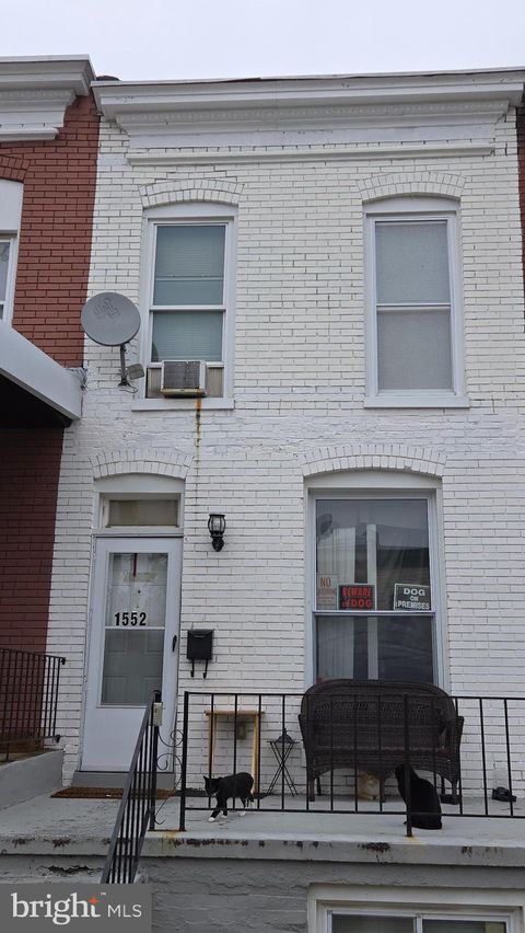 Townhouse For Sale - 1552 Carswell Street<br/> BALTIMORE, MD 21218