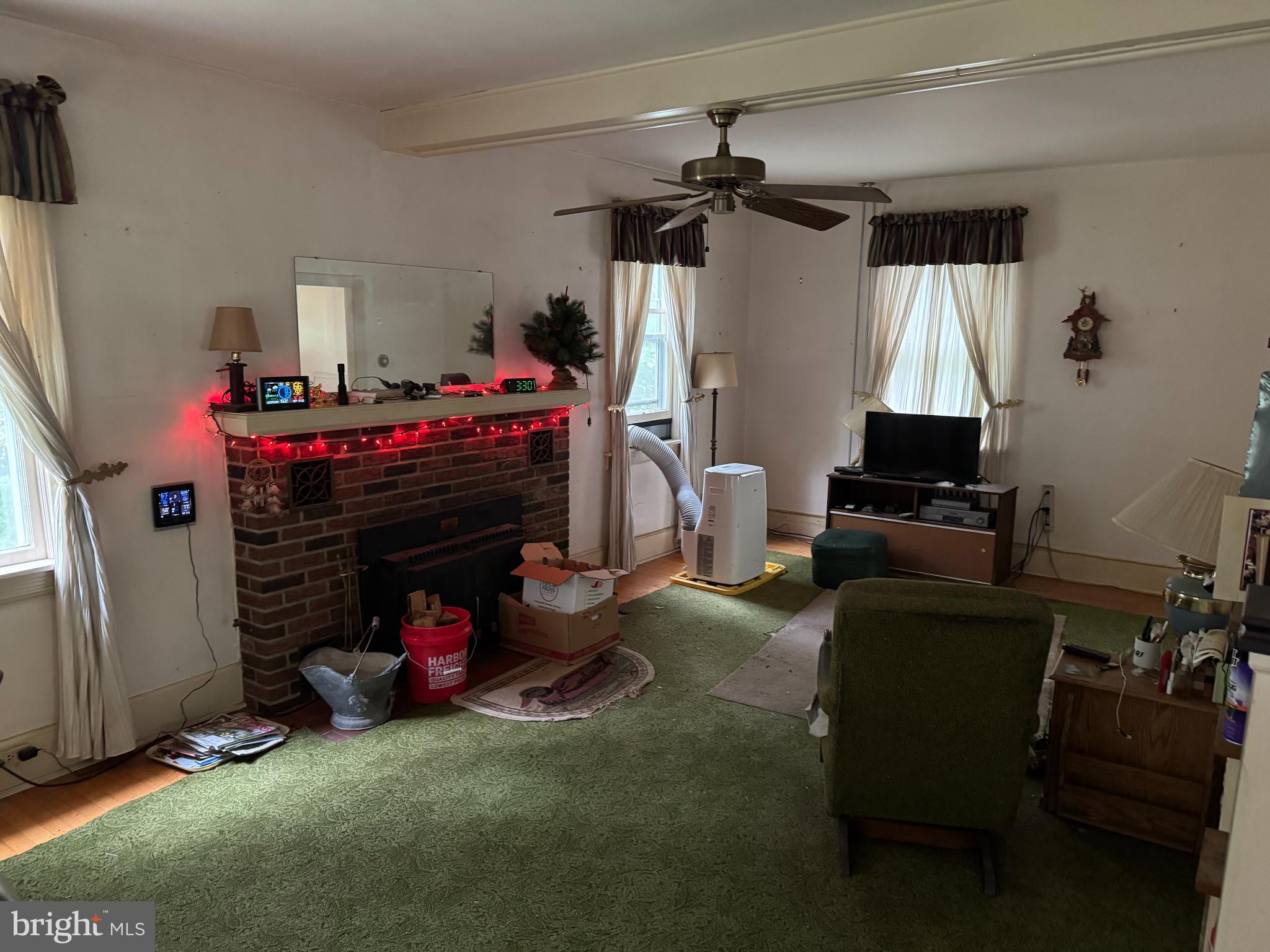 1405 OAKLAND ROAD