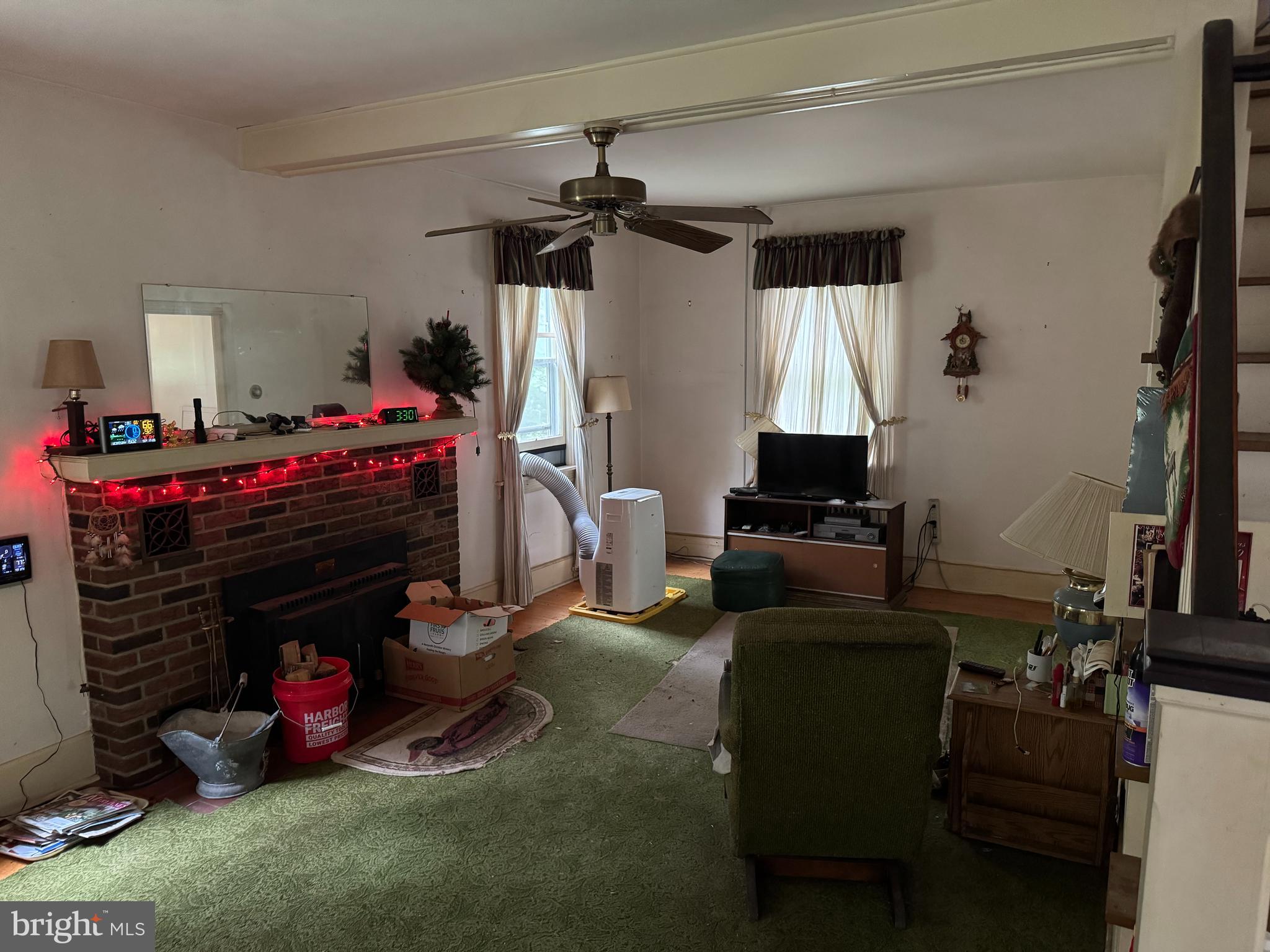 1405 OAKLAND ROAD