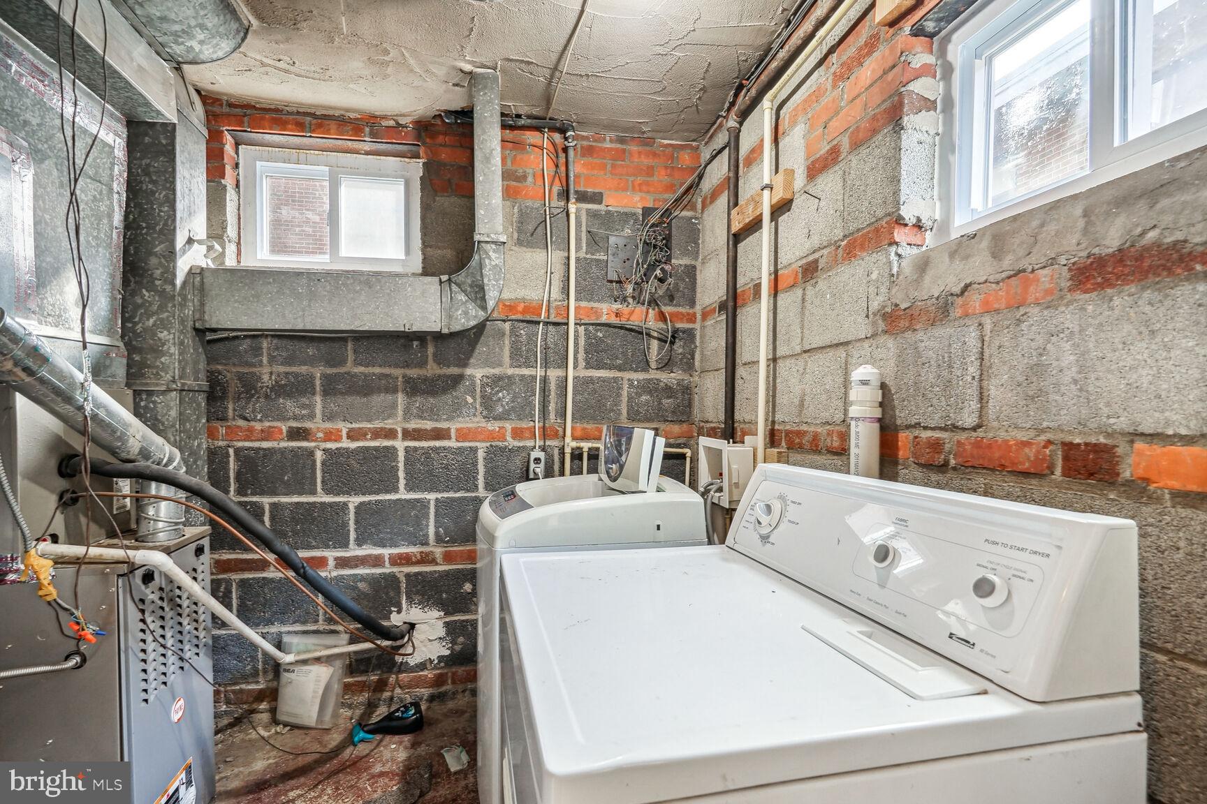 GREEN VALLEY - Residential Lease