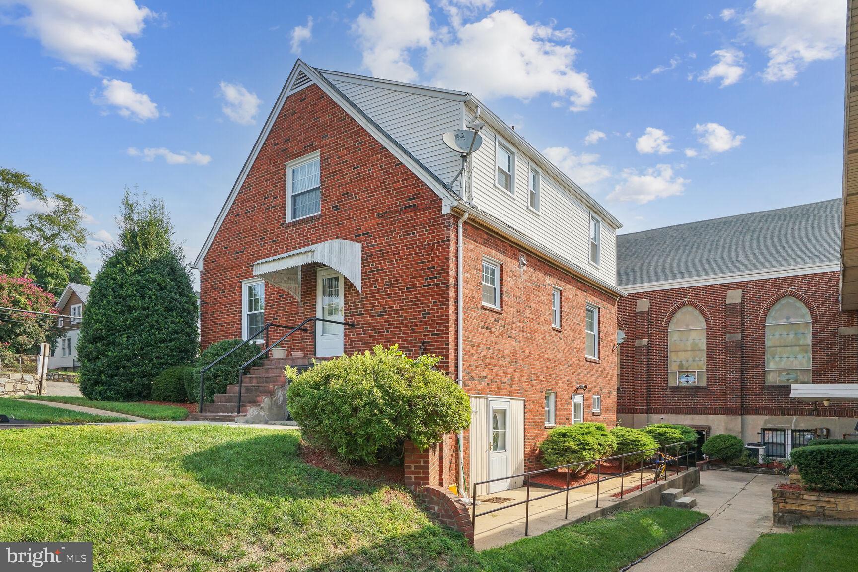 GREEN VALLEY - Residential Lease