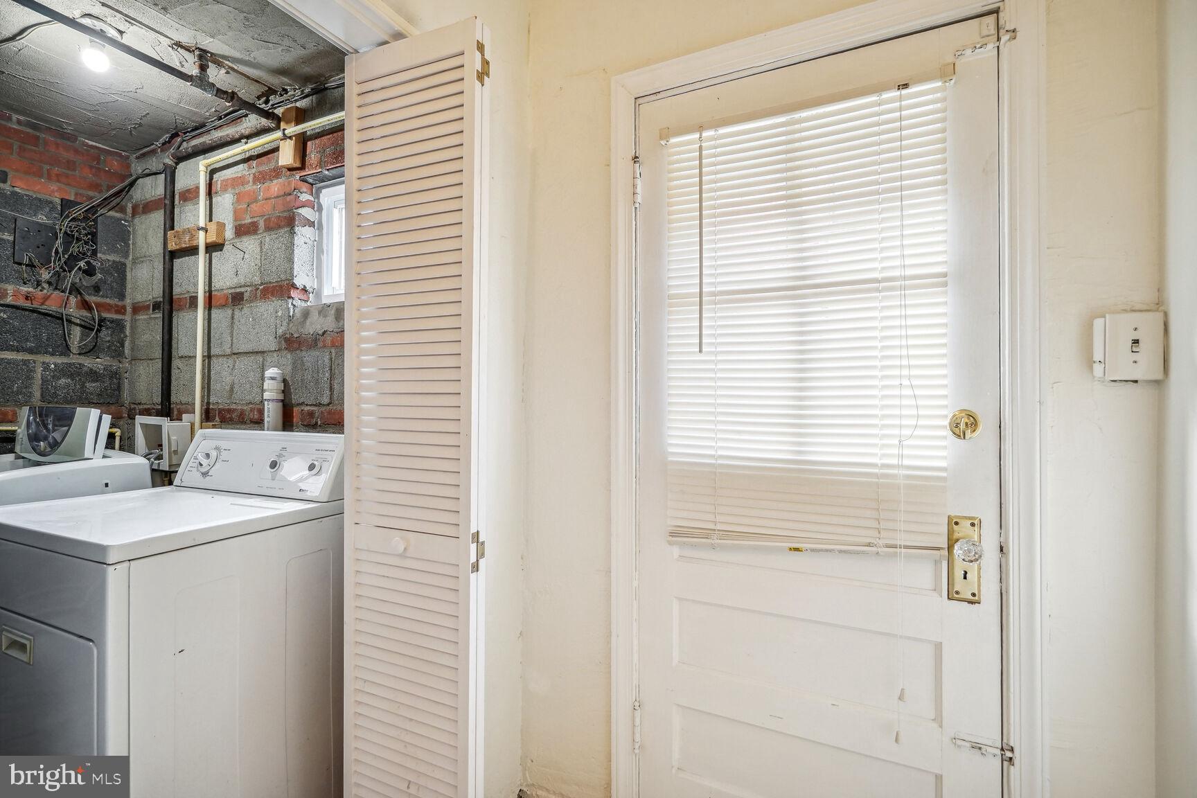 GREEN VALLEY - Residential Lease