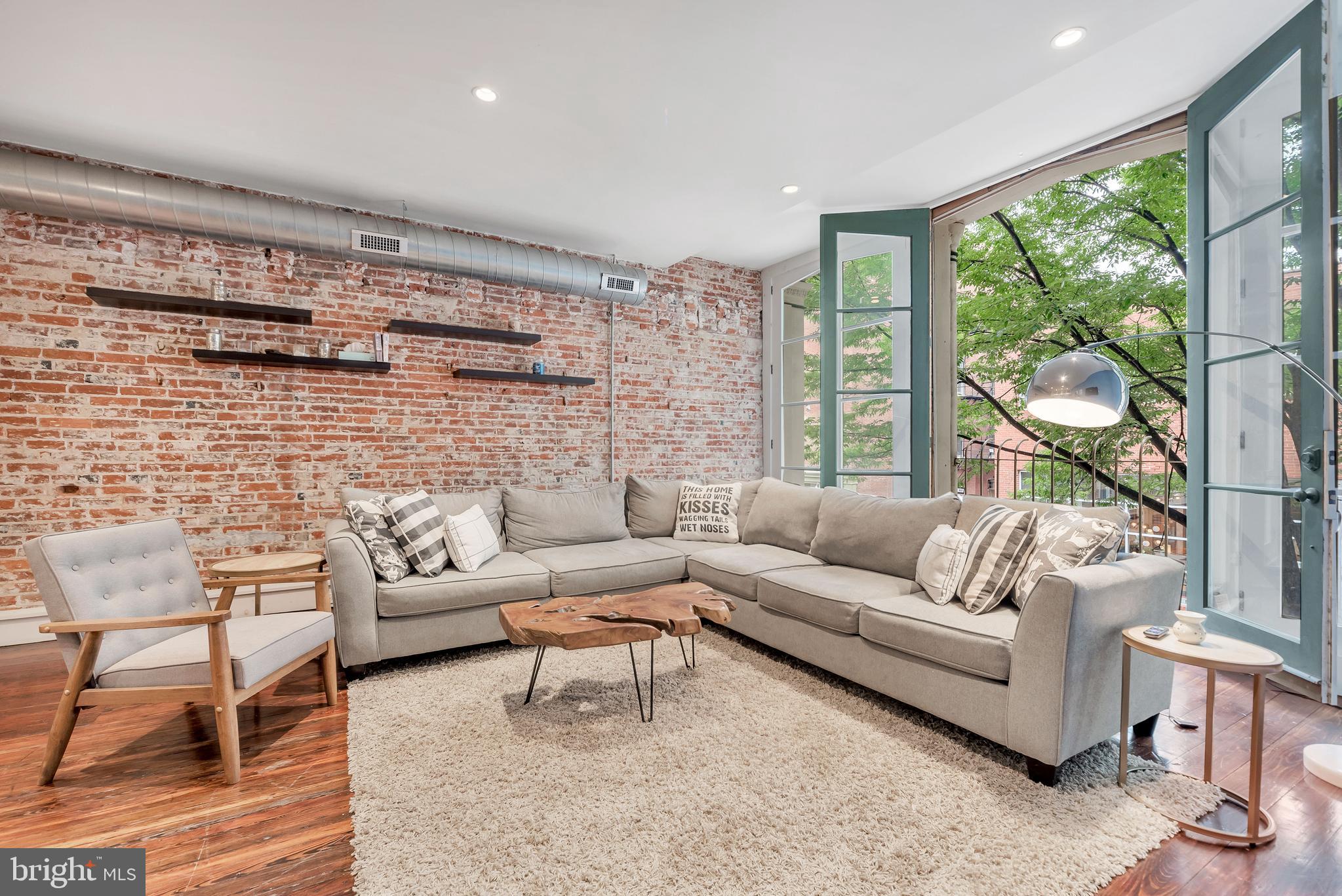 OLD CITY - Residential Lease