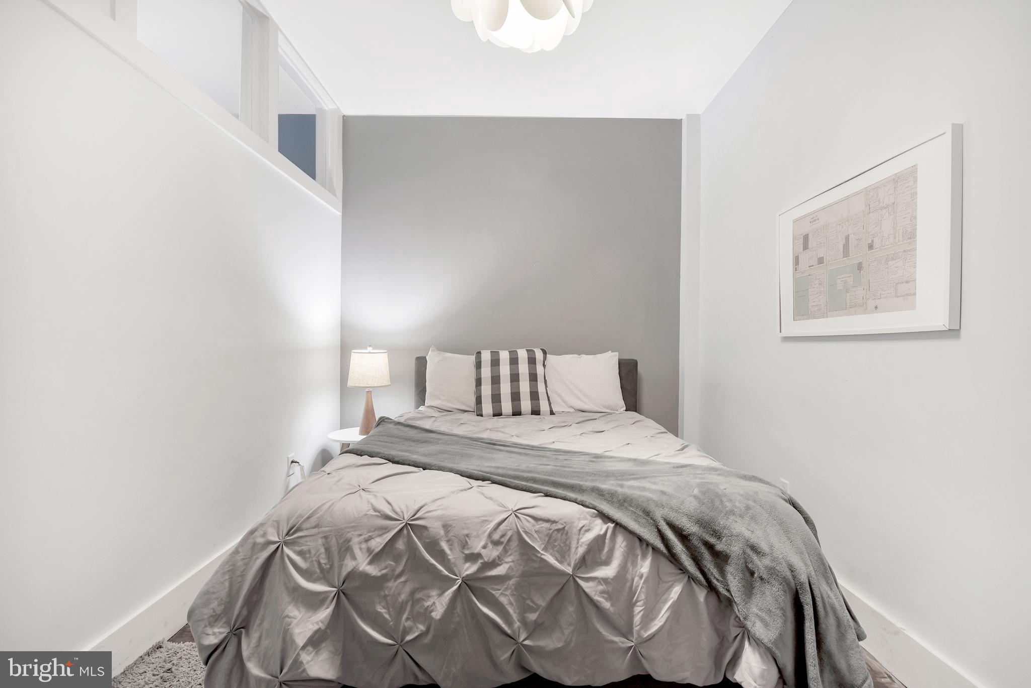 OLD CITY - Residential Lease