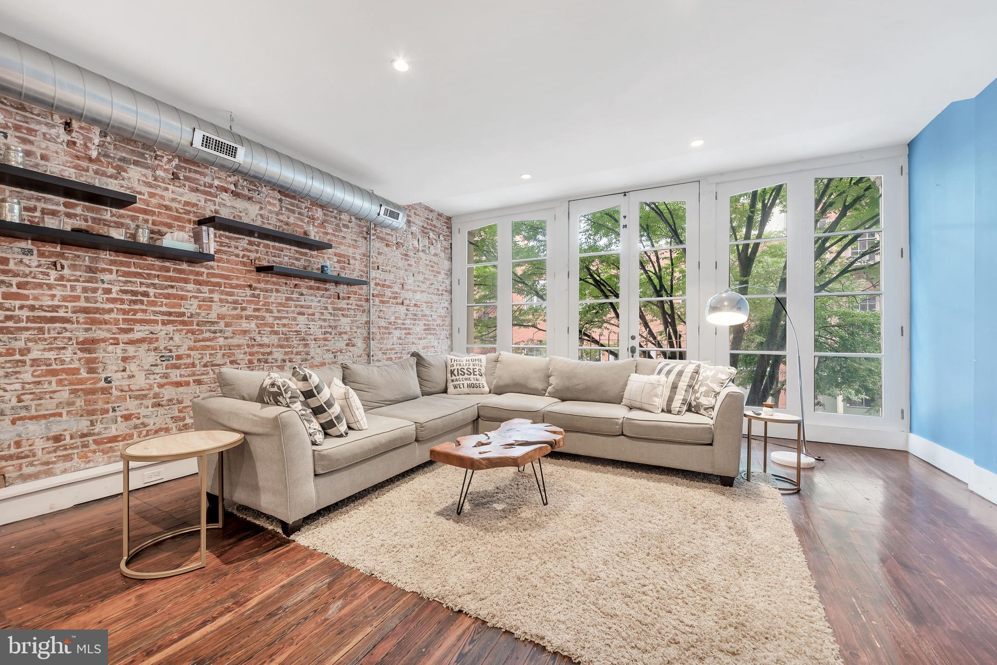 OLD CITY - Residential Lease