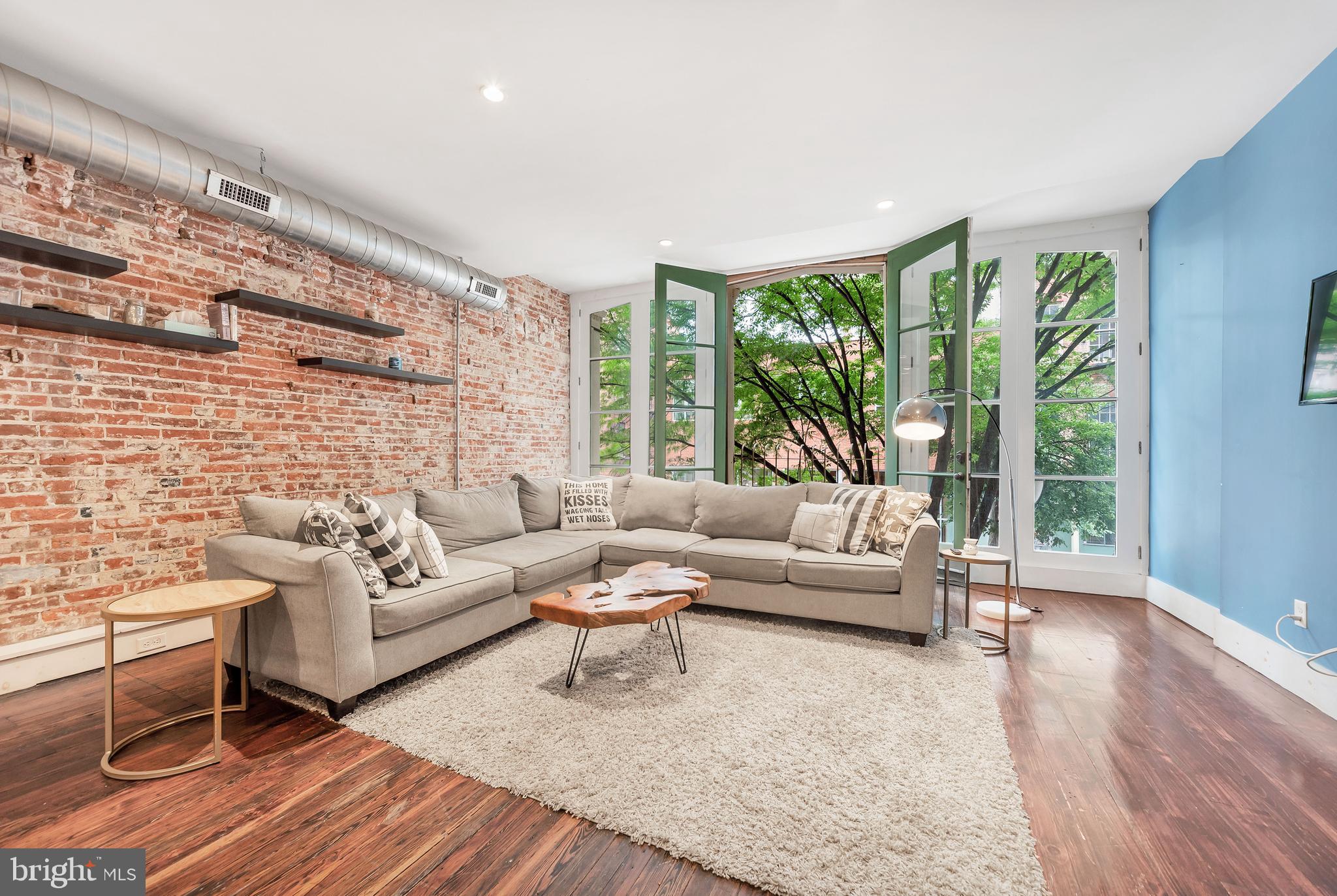 OLD CITY - Residential Lease