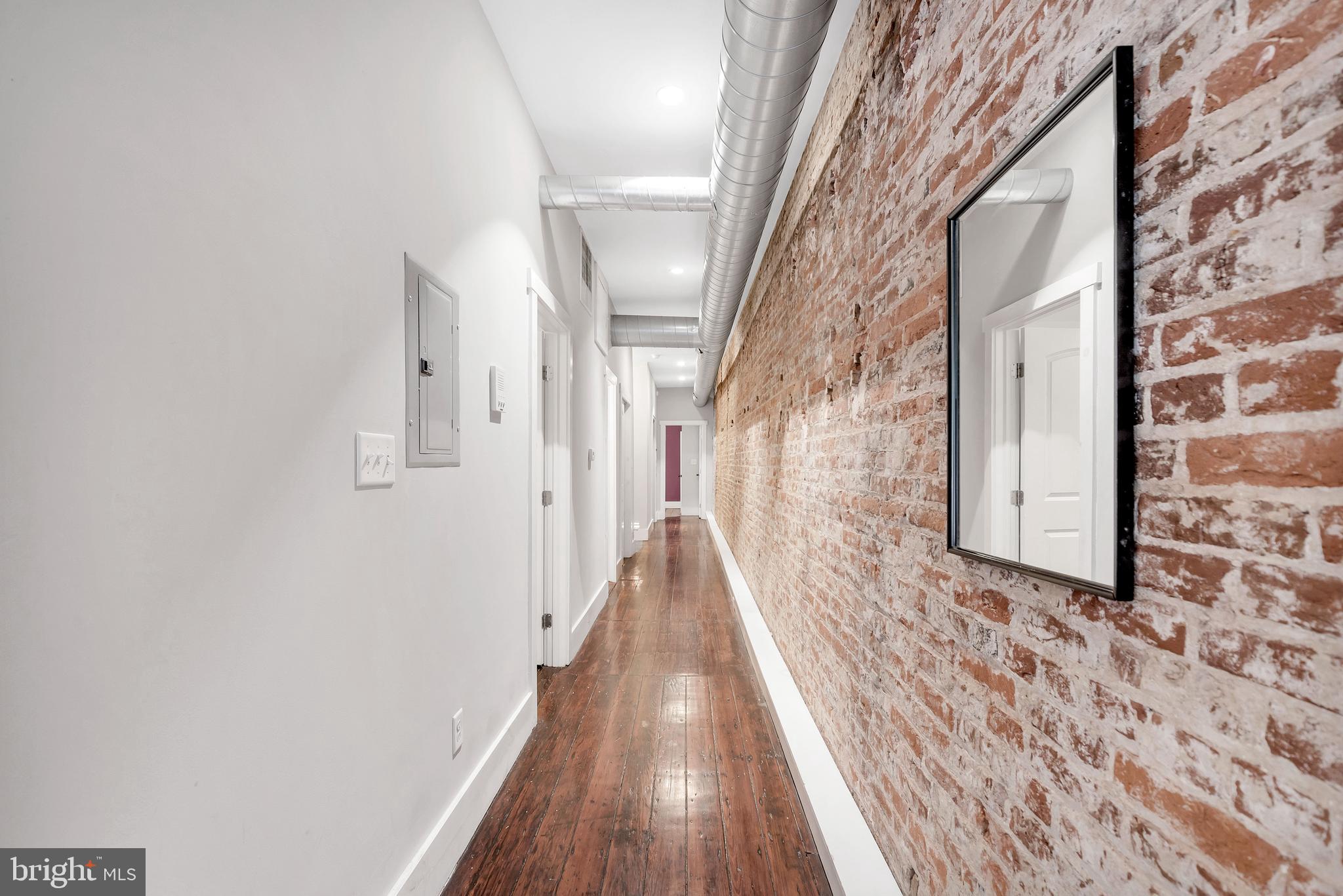 OLD CITY - Residential Lease