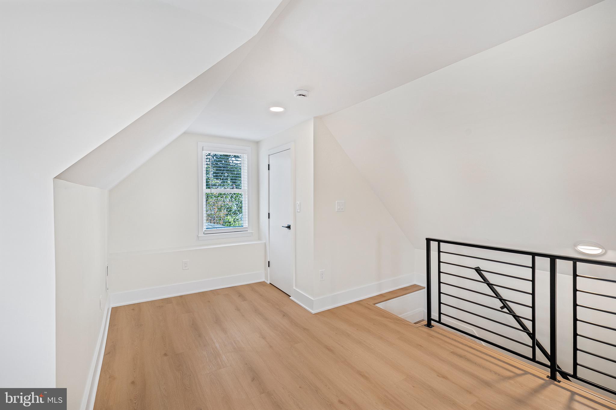 NON AVAILABLE - Residential