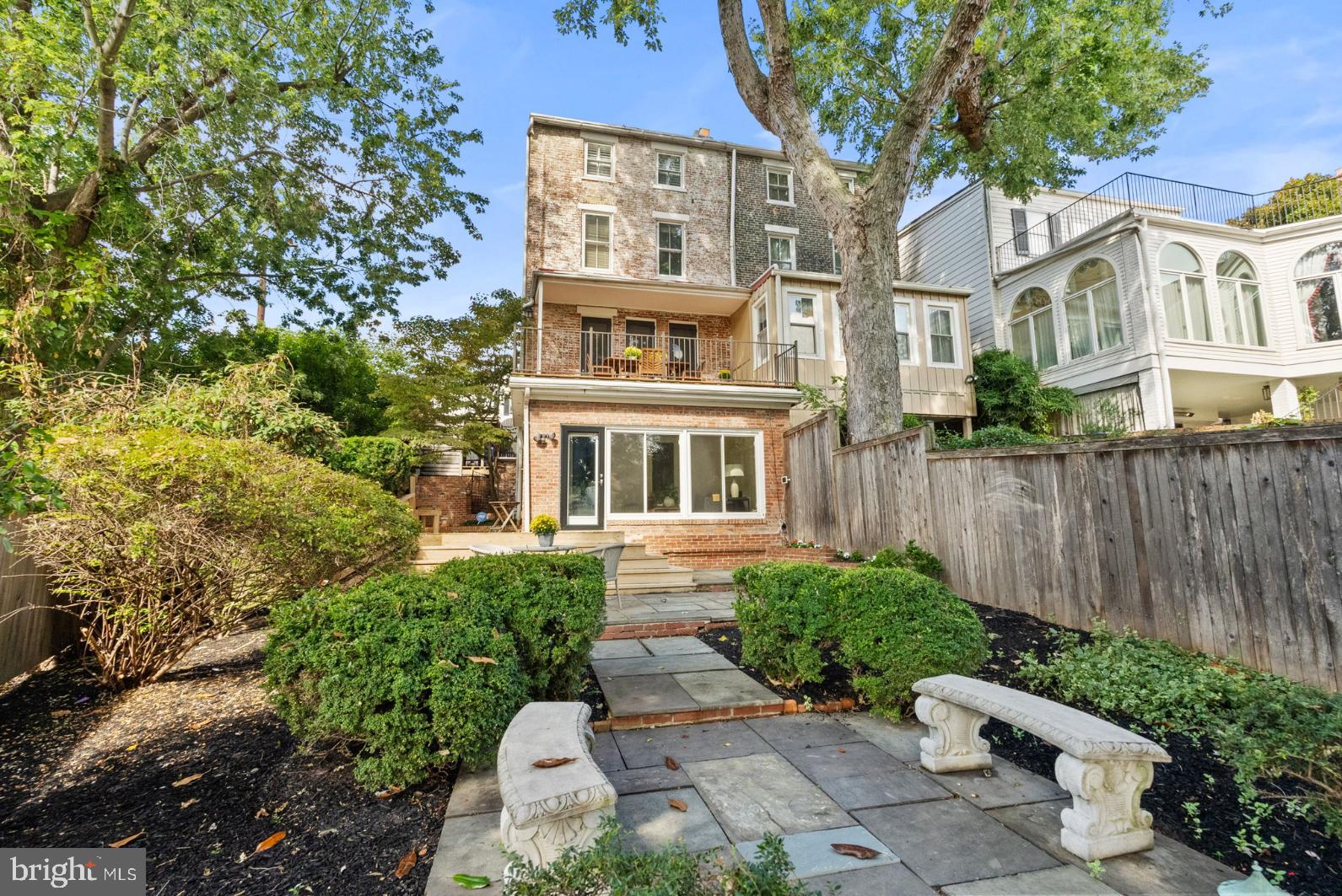 OLD TOWN - Residential