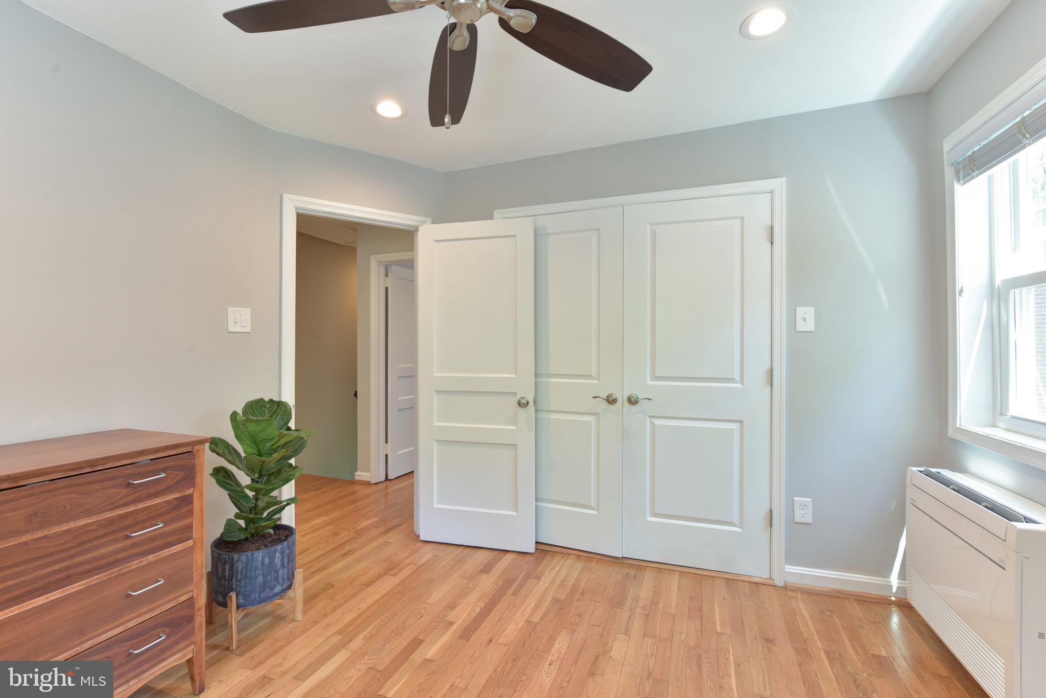 ROSEMONT - Residential