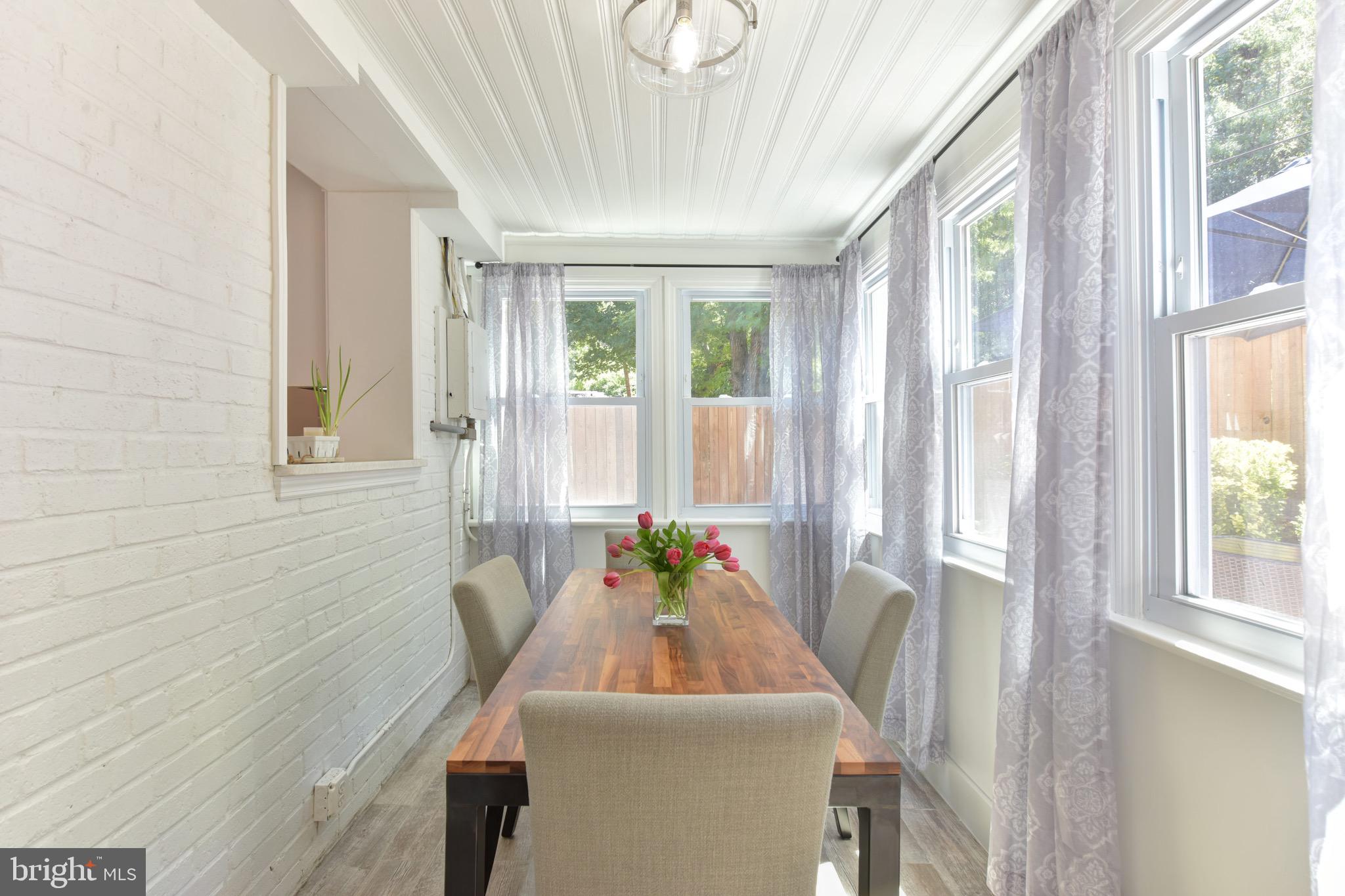 ROSEMONT - Residential