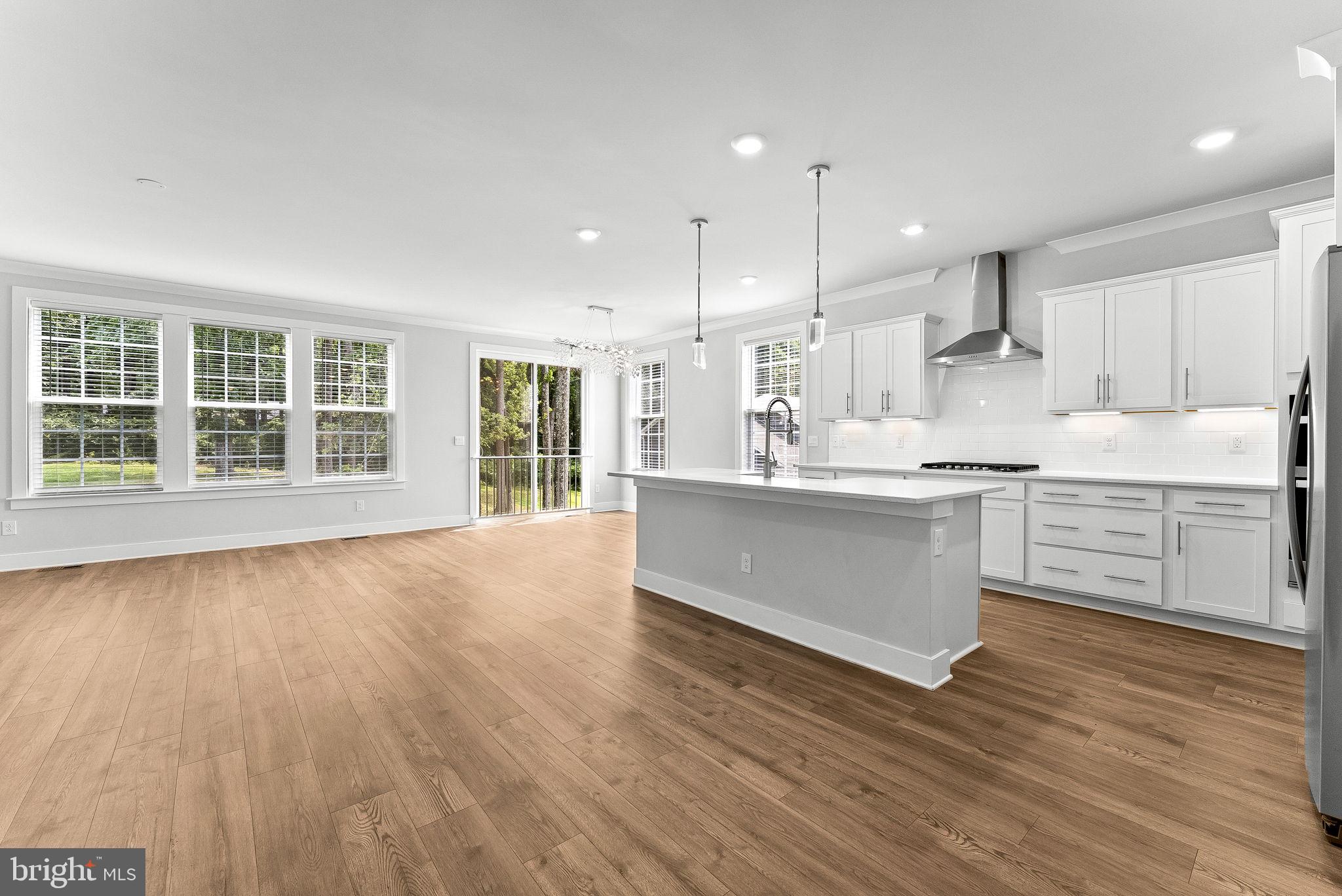 7817 HOLSTON LANE