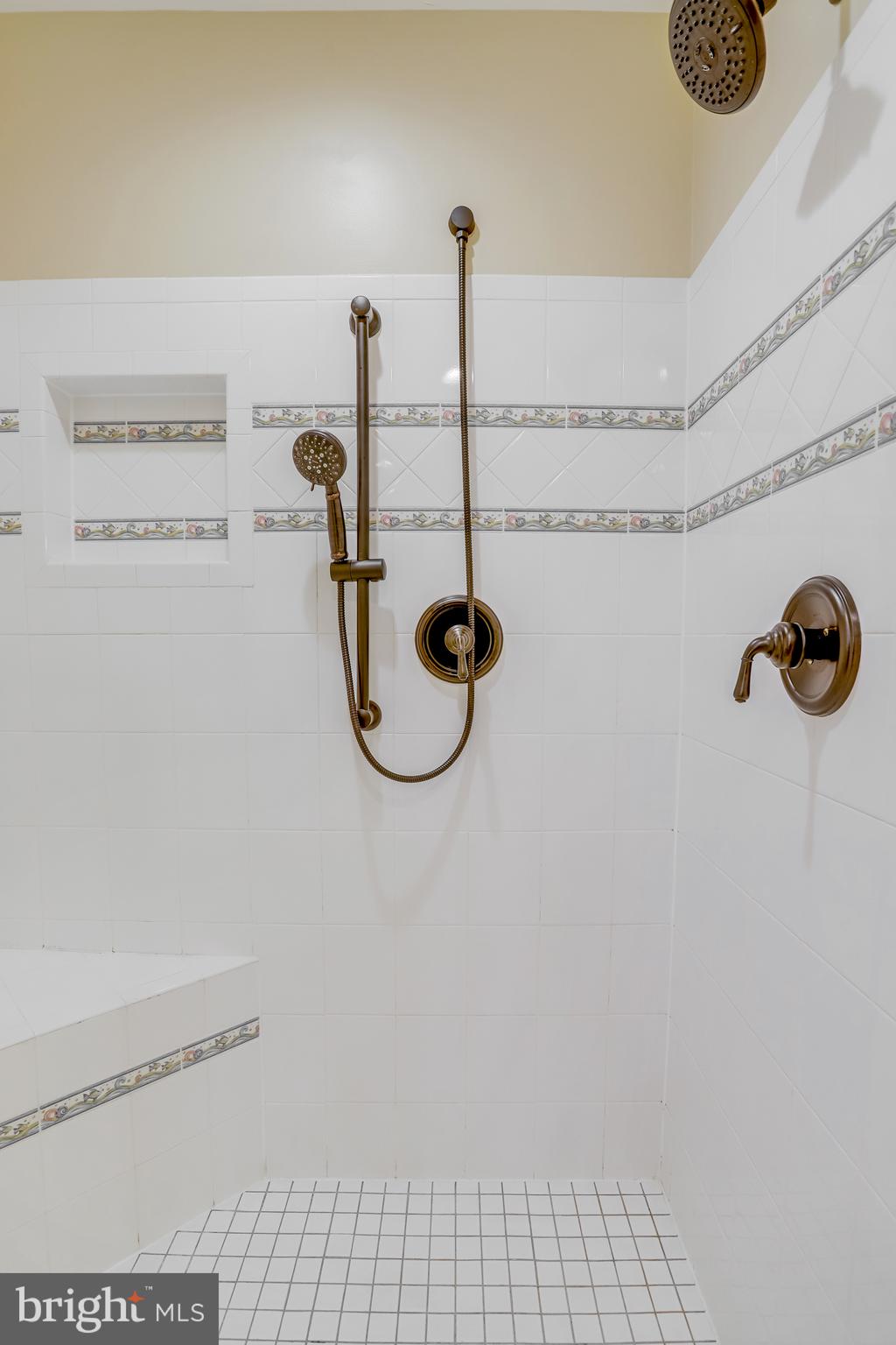 CHERRYDALE - Residential