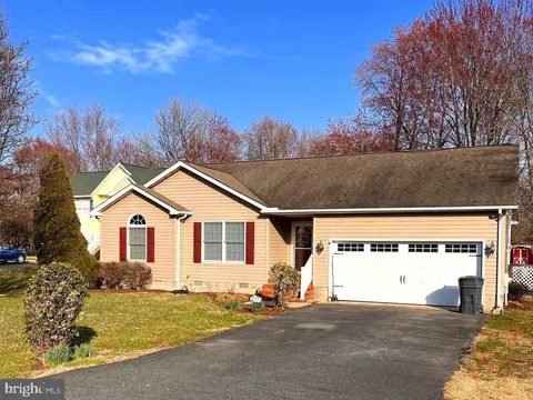 706 Dixon Drive, Stevensville, MD MLS: MDQA2012616