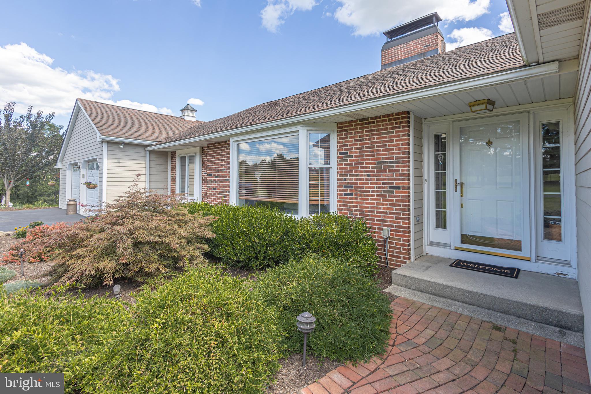 13 EVERBREEZE DRIVE