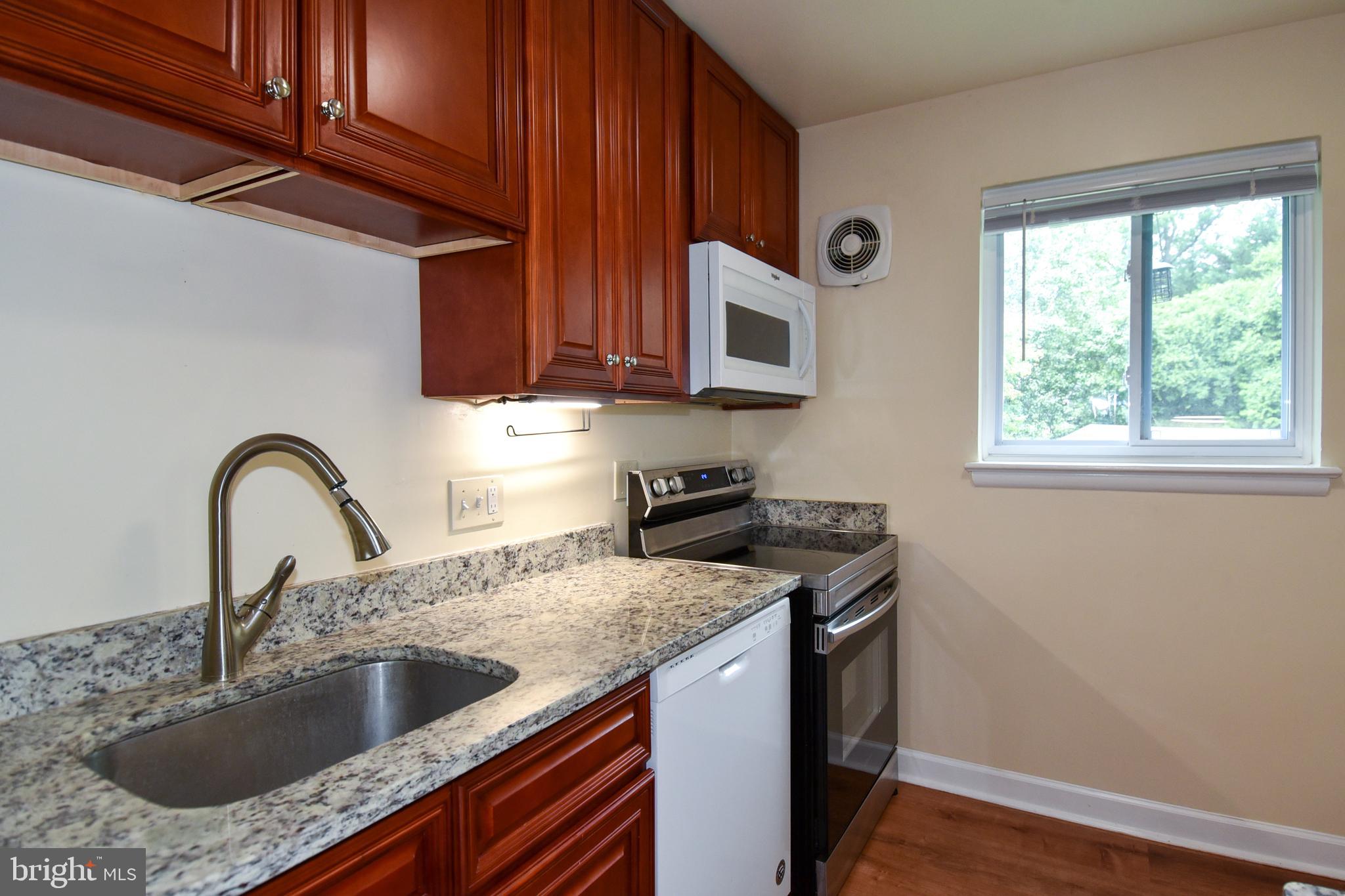 FOREST ESTATES - Residential Lease