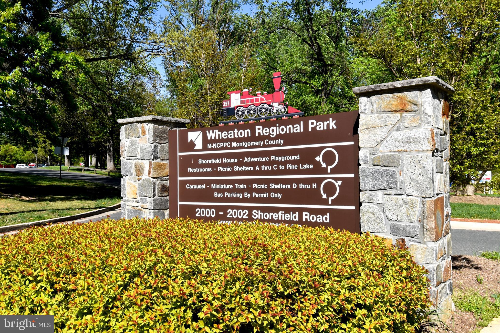 FOREST ESTATES - Residential Lease